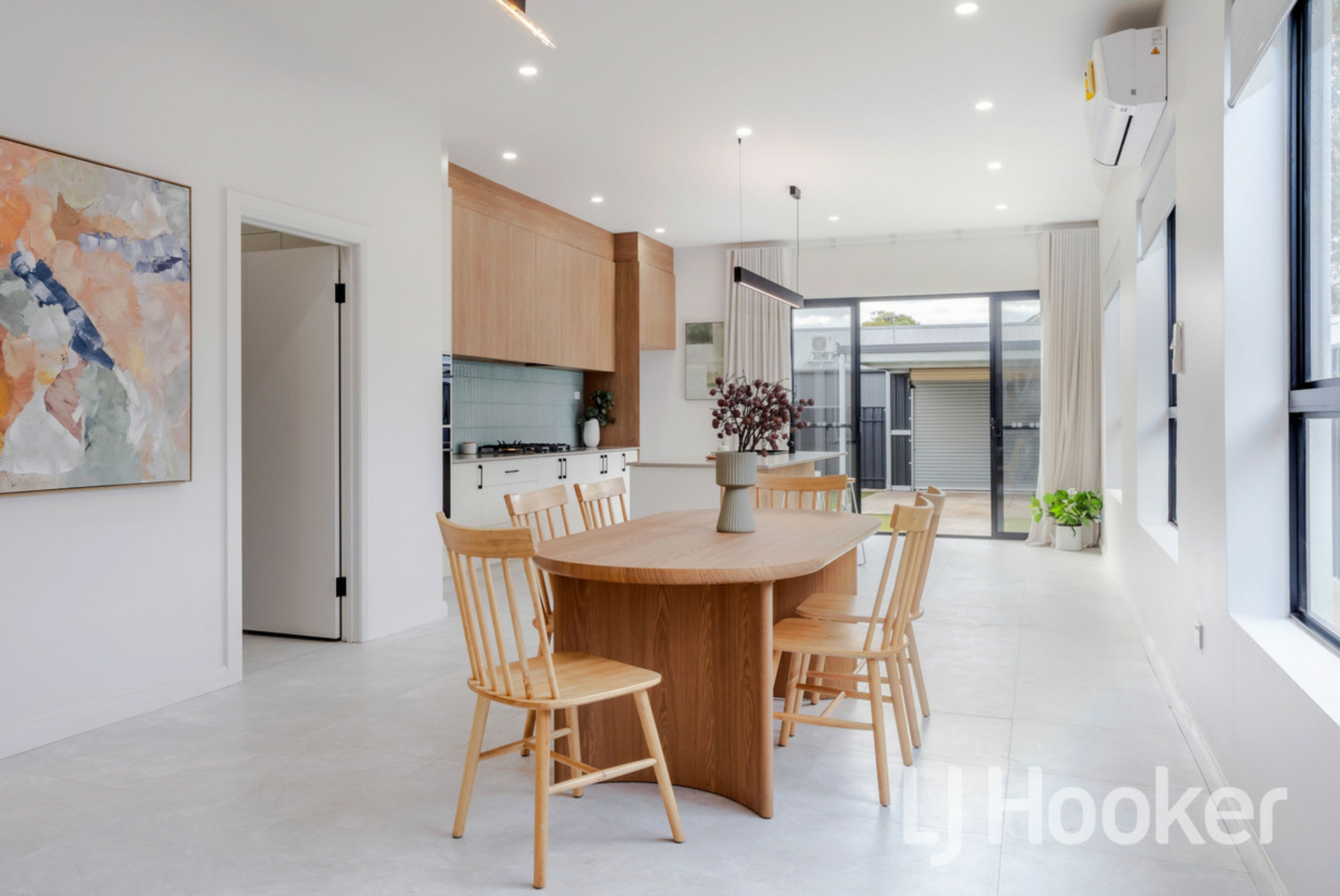 14 Ballara Street — photo 18 of 23