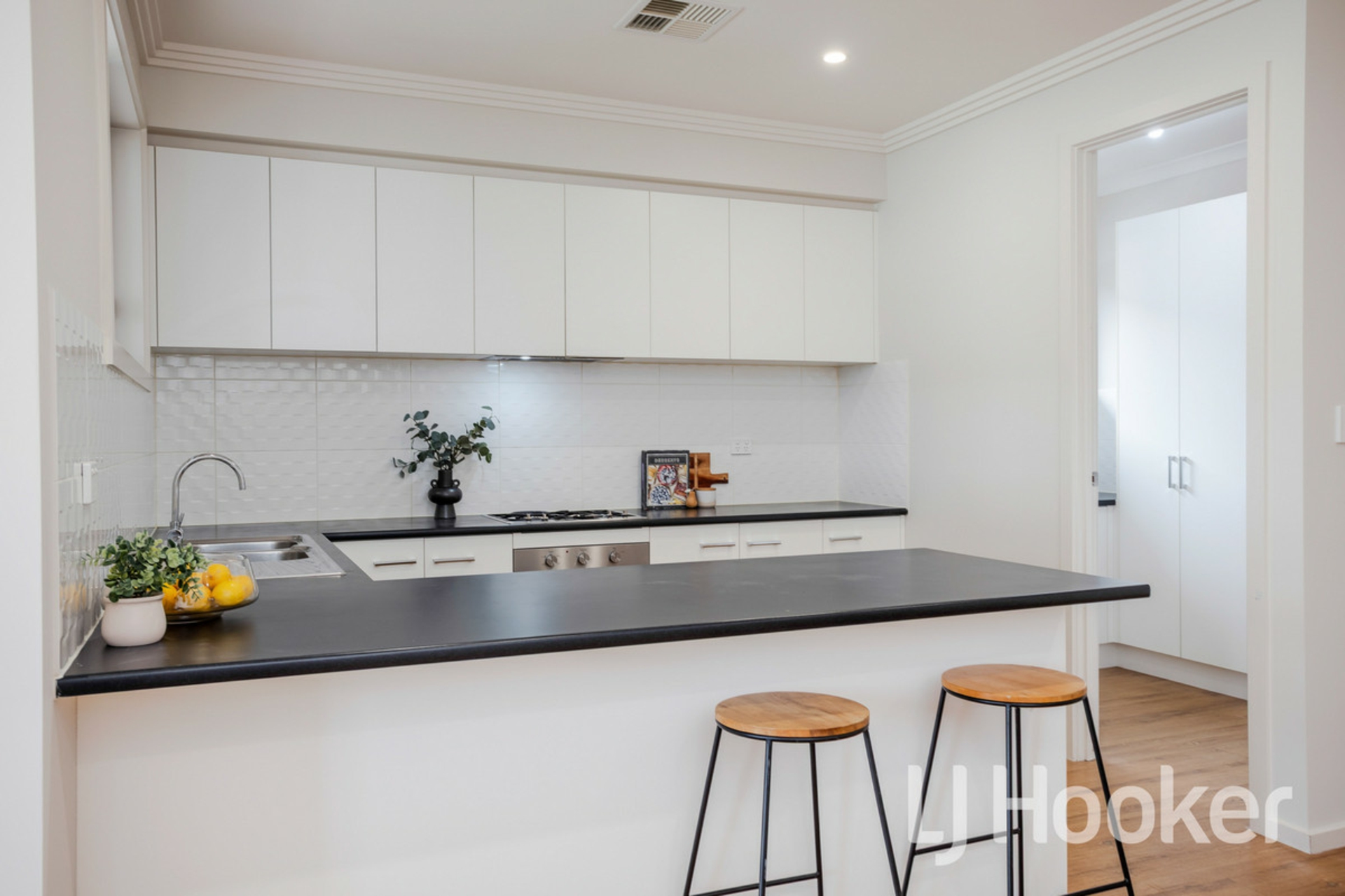 1B Rowney Avenue — photo 14 of 29