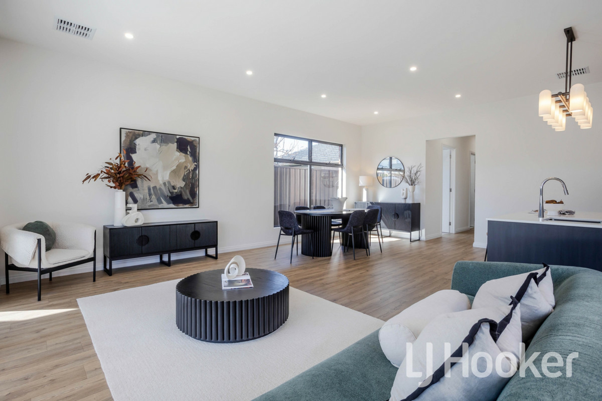 184 Frederick Road — photo 15 of 30