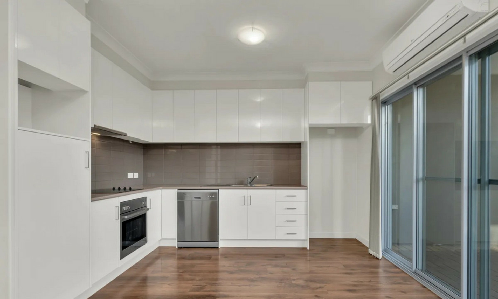 2/2 Emily Street — photo from LJ Hooker Flinders Park