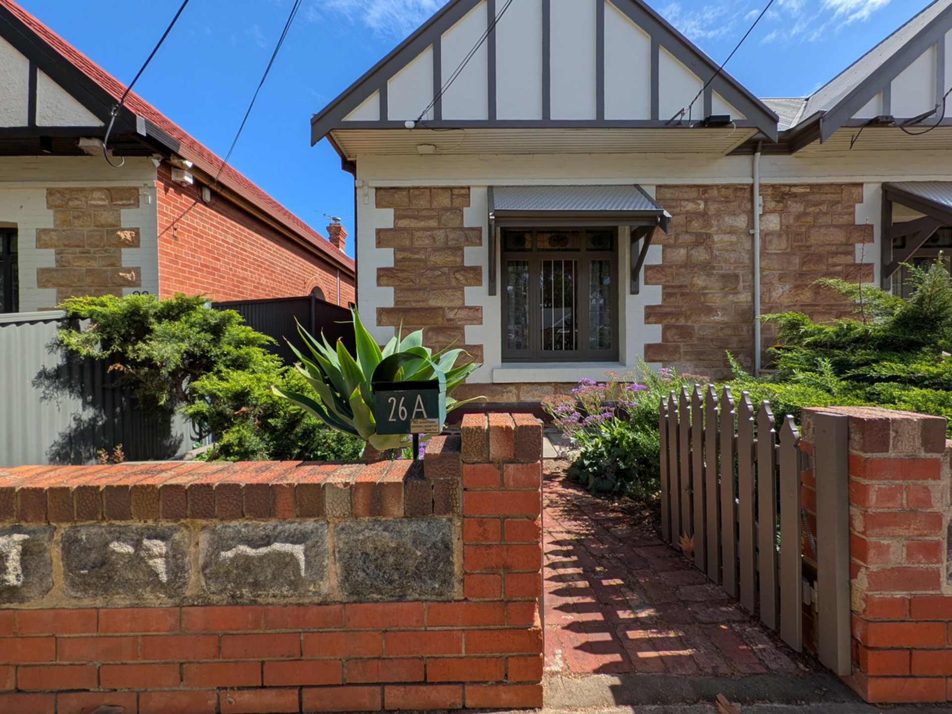 26A Victoria Street — photo 2 of 16
