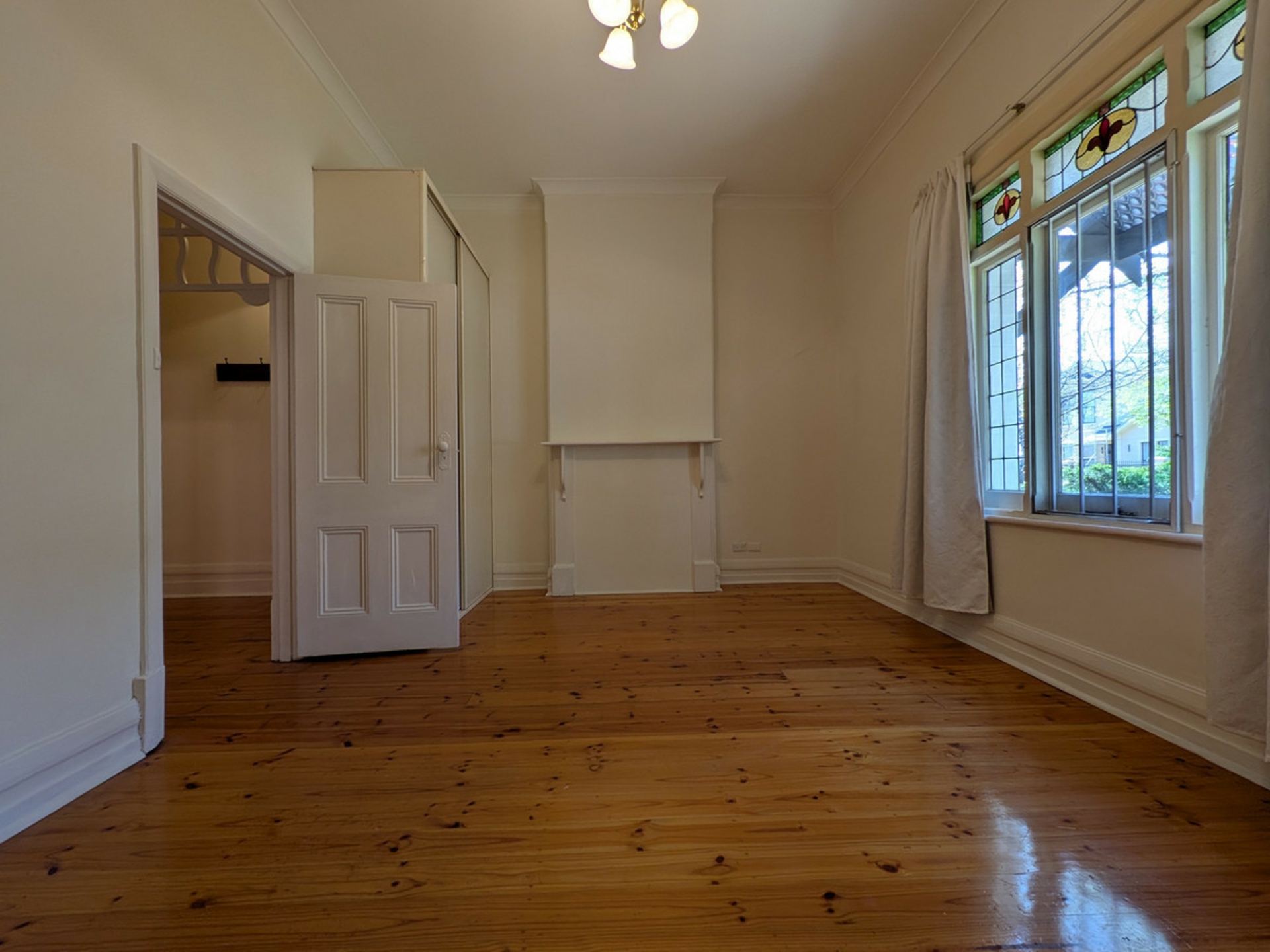 26A Victoria Street — photo 5 of 16