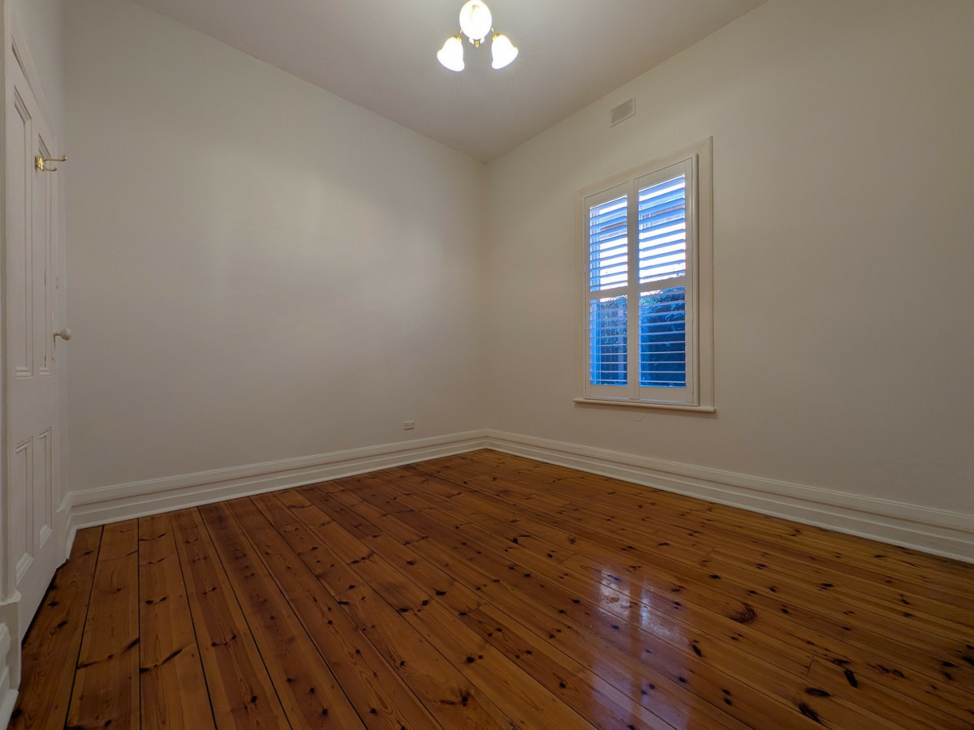 26A Victoria Street — photo 6 of 16