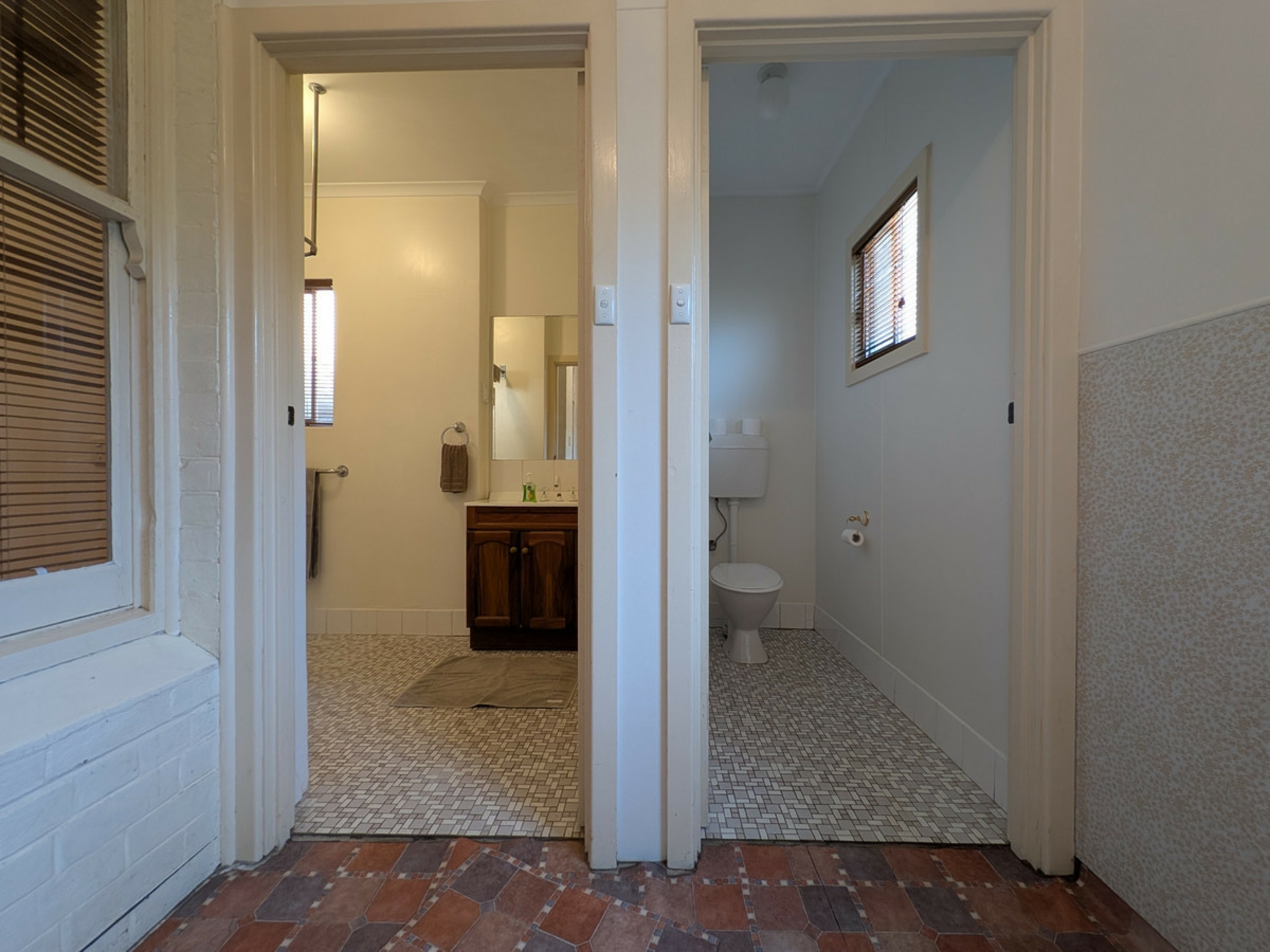 26A Victoria Street — photo 13 of 16