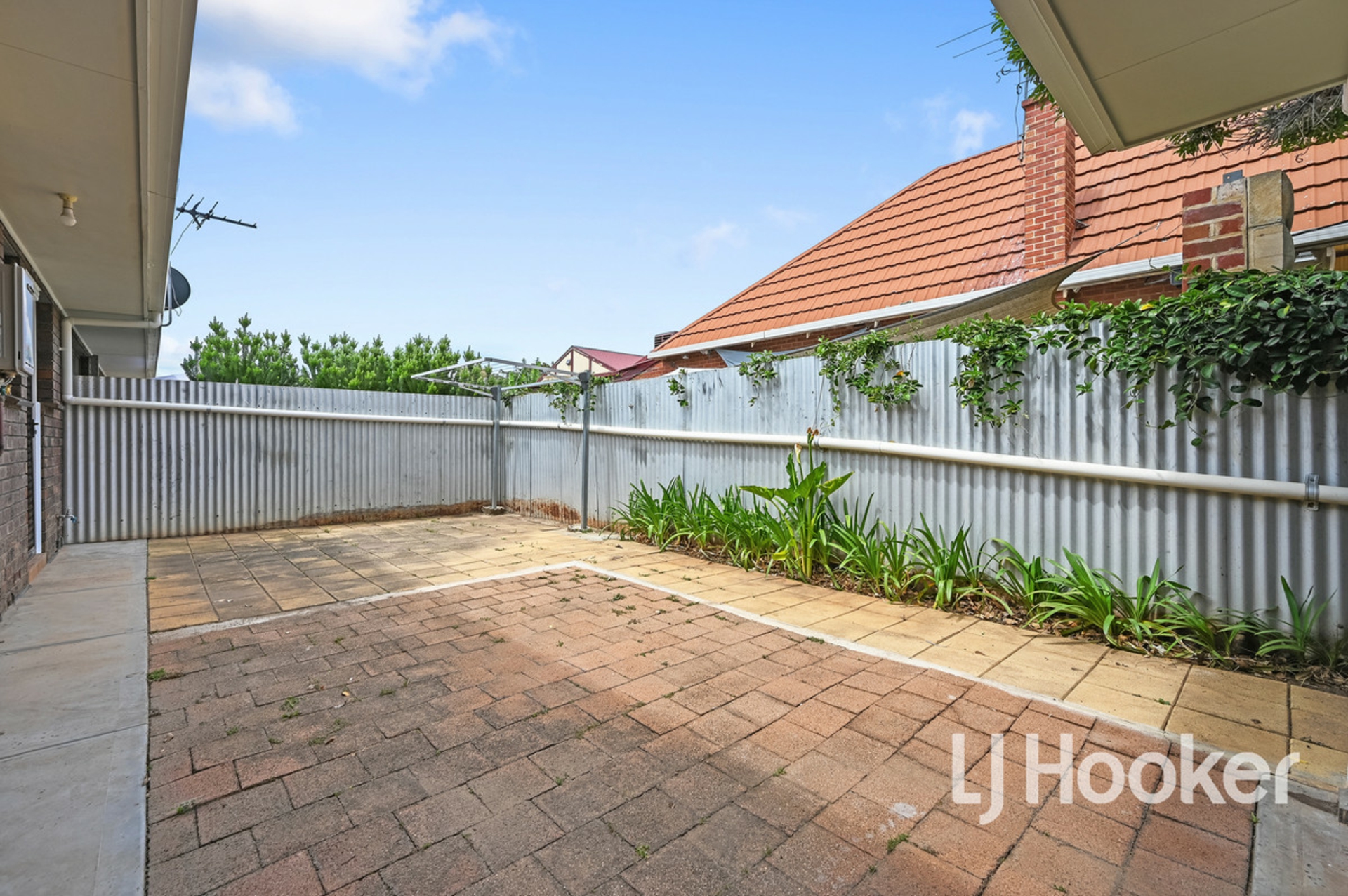 1/89 Osbourne Avenue — photo 12 of 12