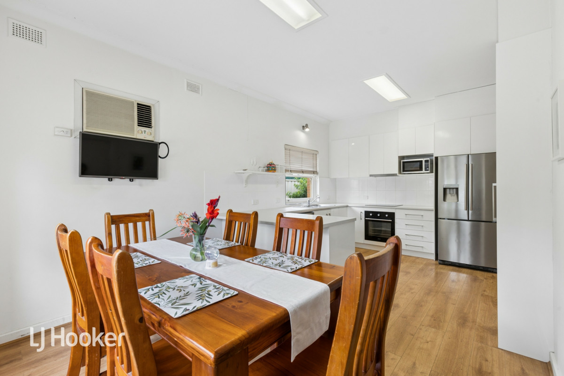 54 Rowells Road — photo 9 of 26