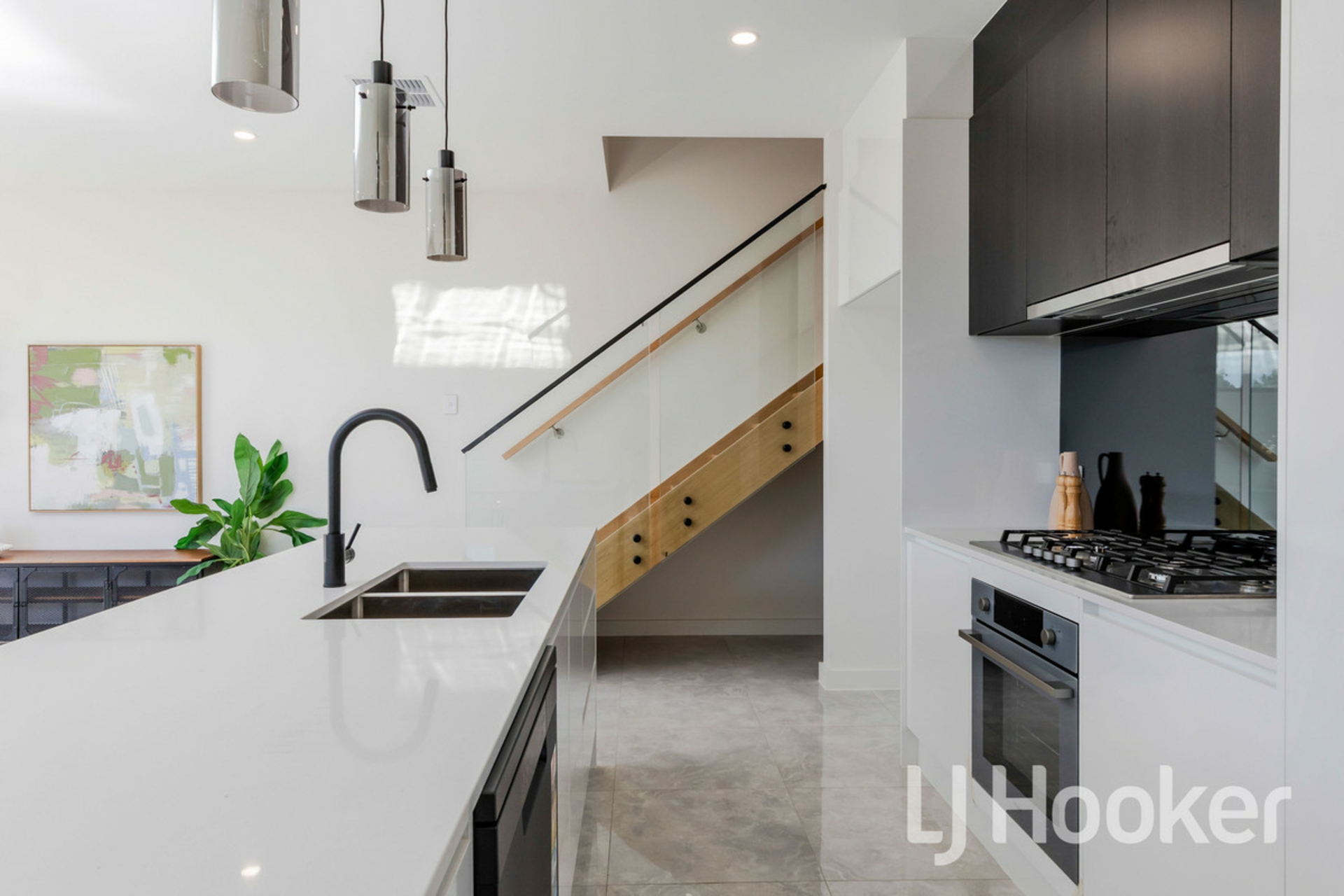 1/63 Millicent Street — photo 5 of 22
