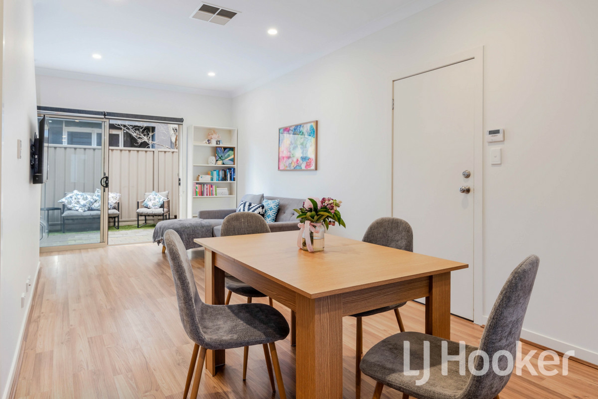 3/2A Garth Street — photo 3 of 15