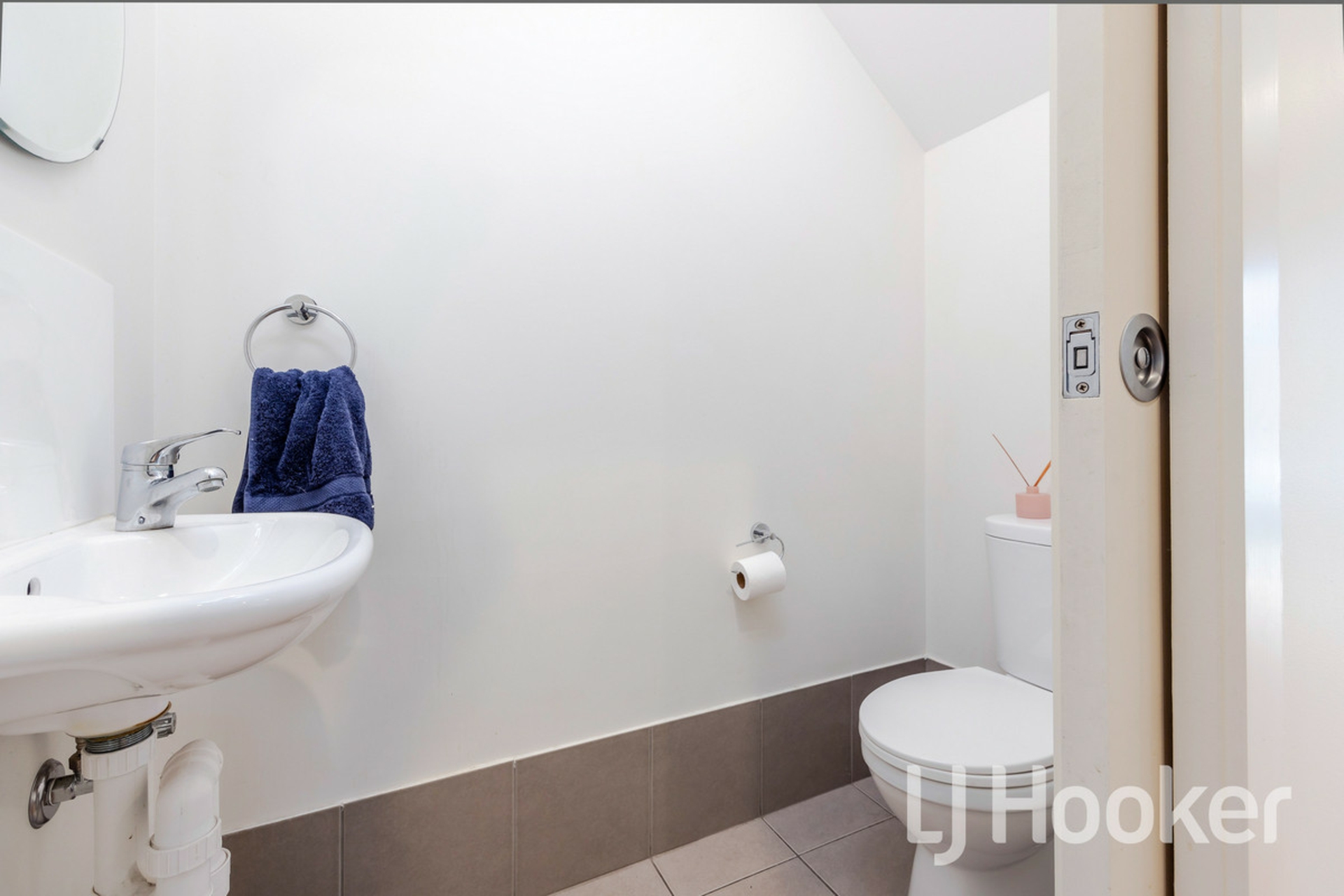 3/2A Garth Street — photo 13 of 15