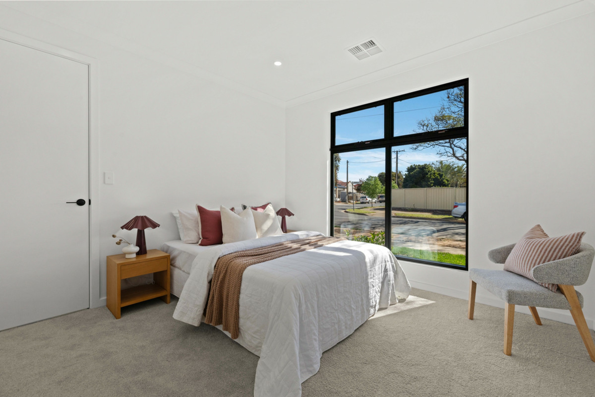 2C Crossley Avenue — photo 9 of 16