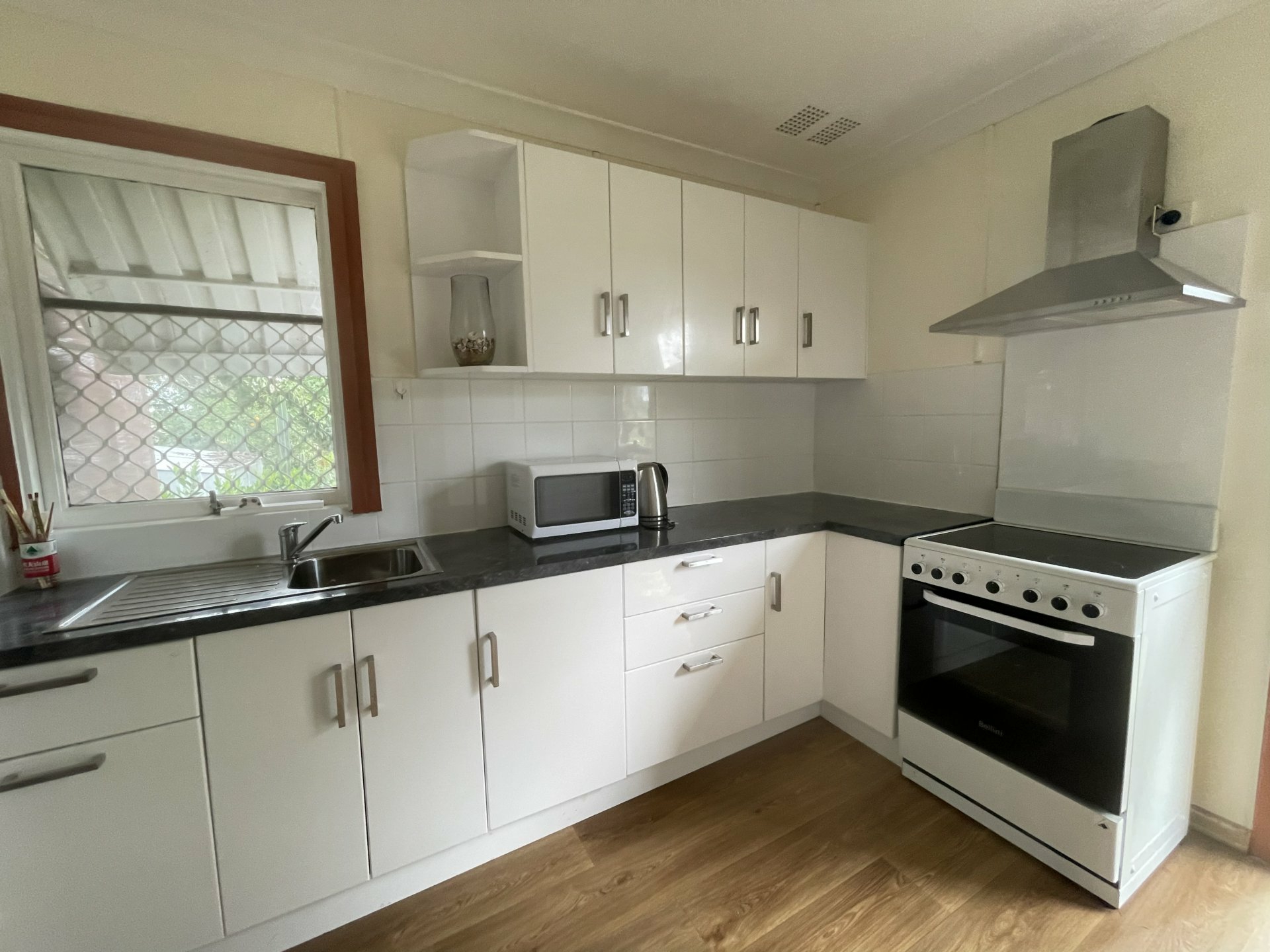 26 Ronald Road — photo 6 of 9