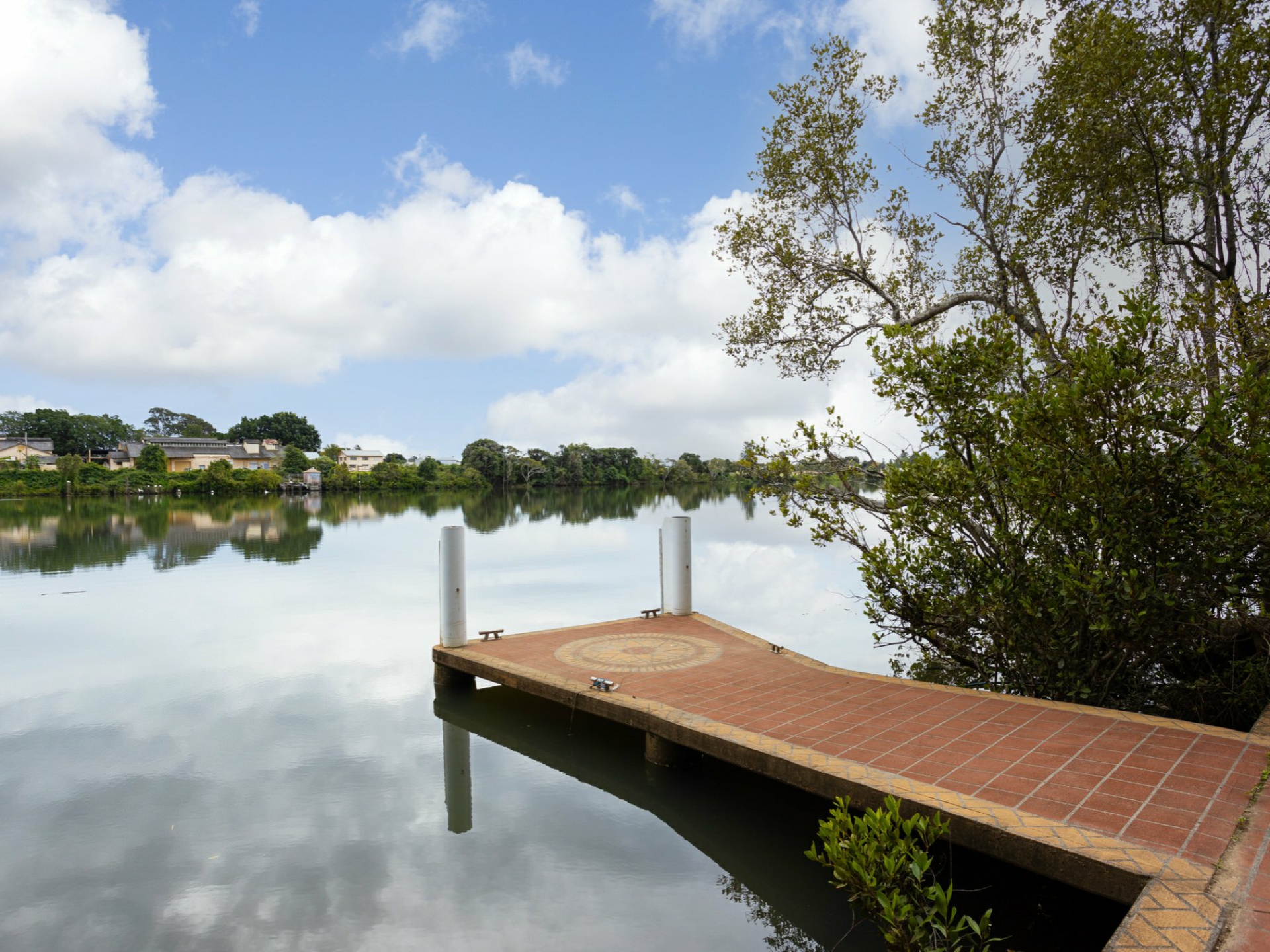Dumaresq Island, 2430