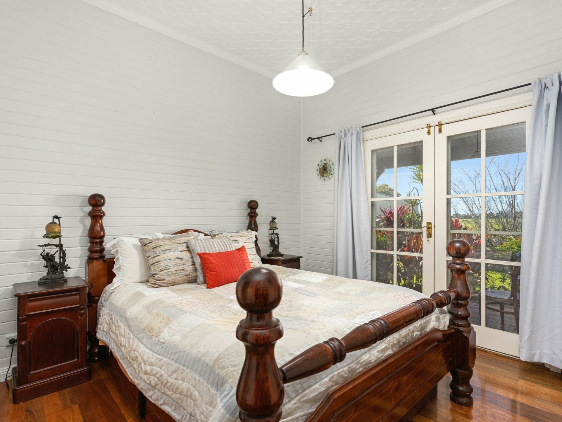 Dumaresq Island, 2430