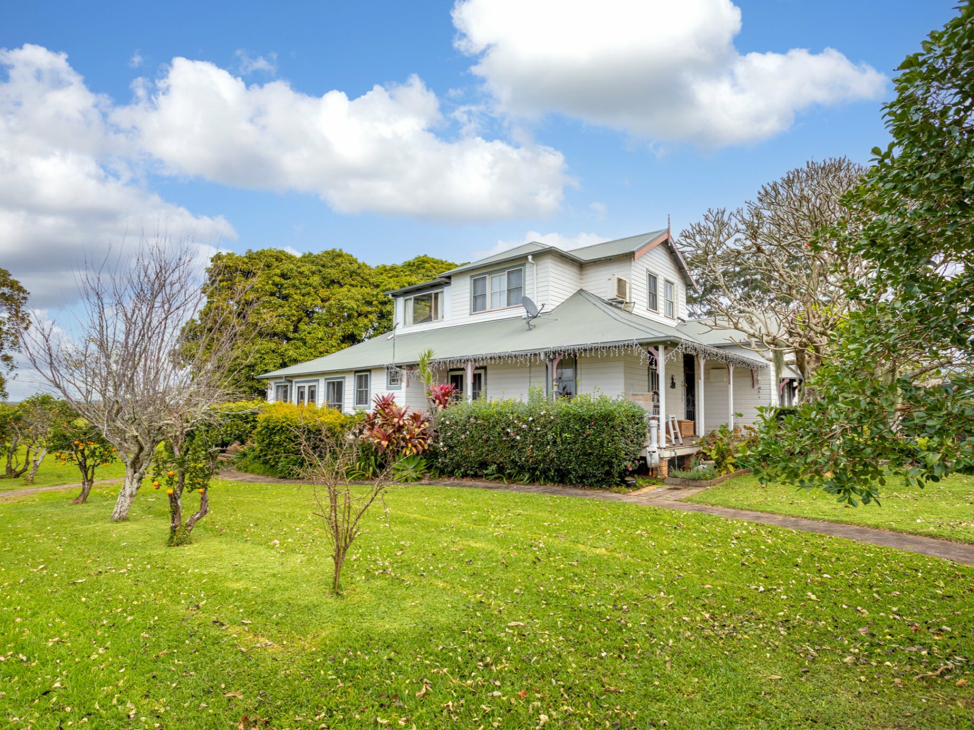 Dumaresq Island, 2430