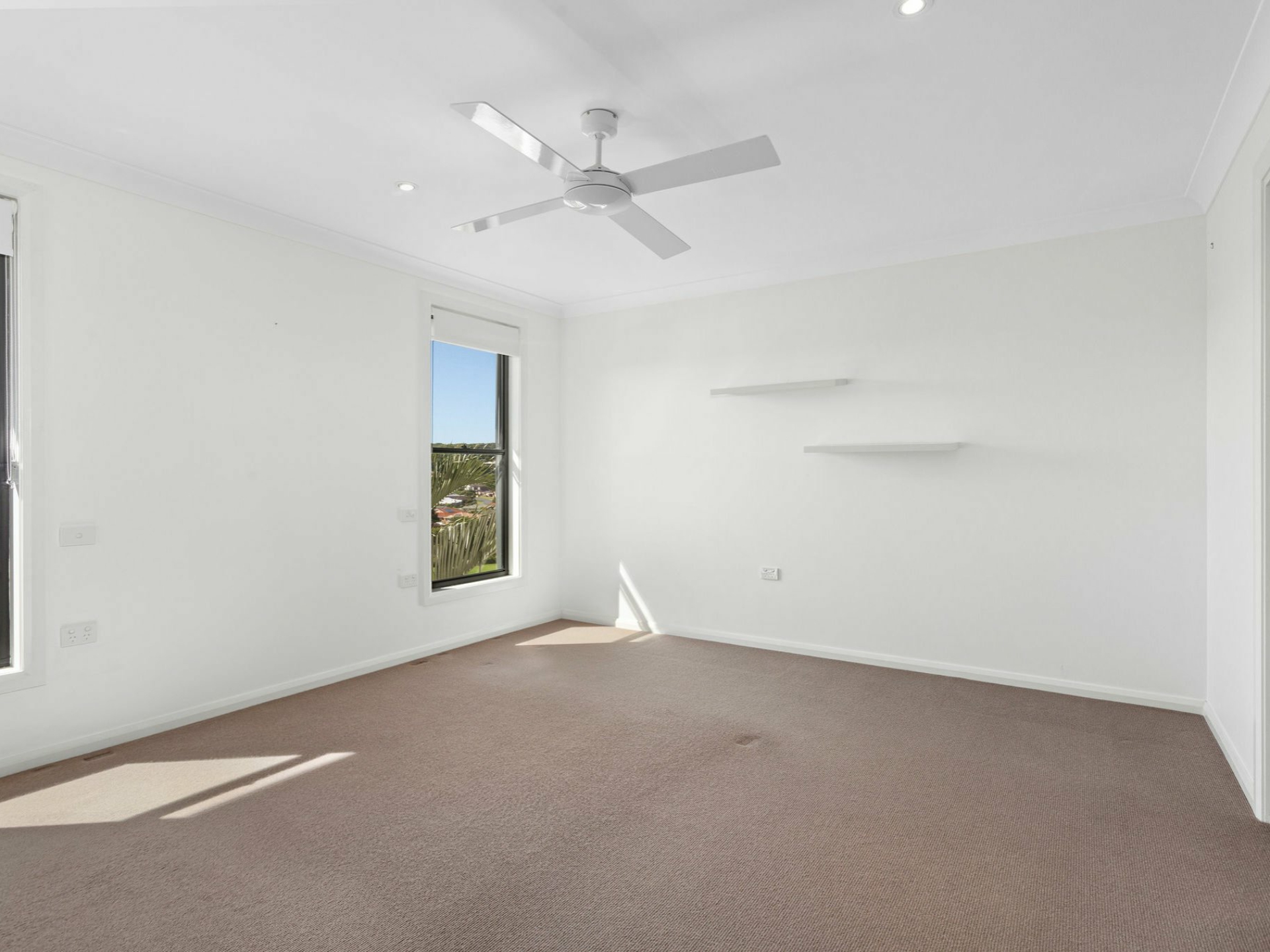 12 Manara Crescent, FORSTER