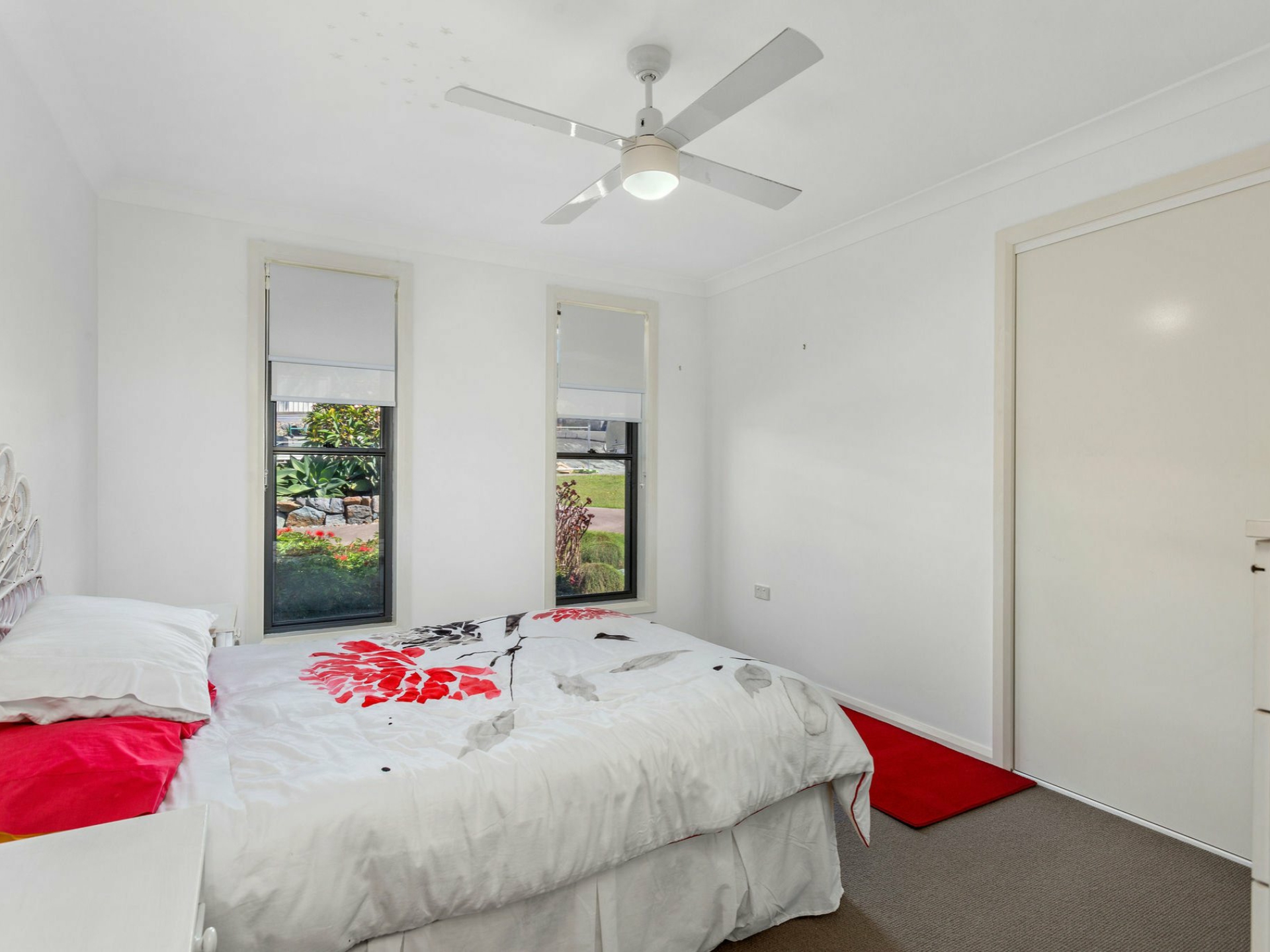 12 Manara Crescent, FORSTER