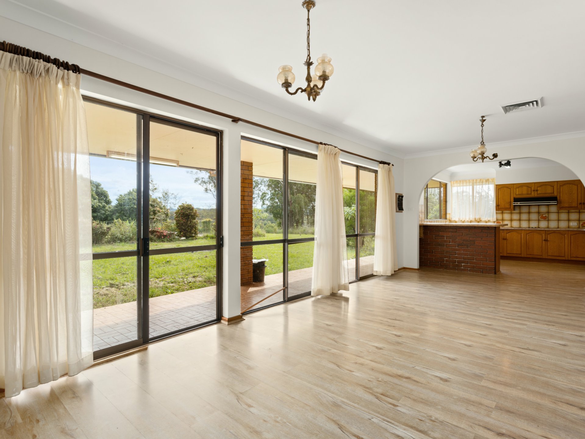 41 Valhaven Road, MOORLAND