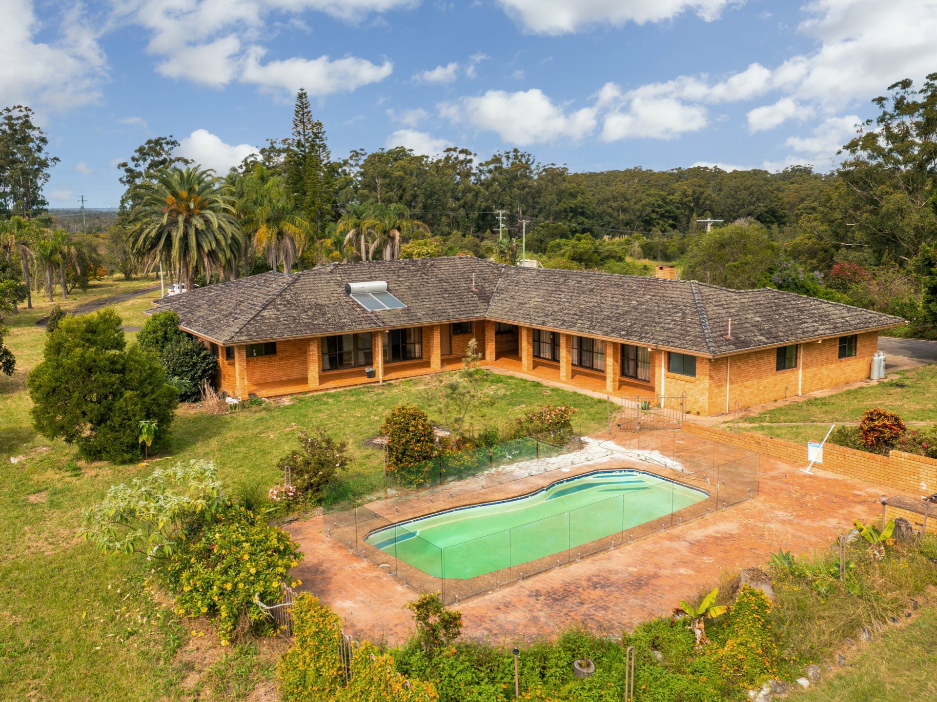 41 Valhaven Road, MOORLAND