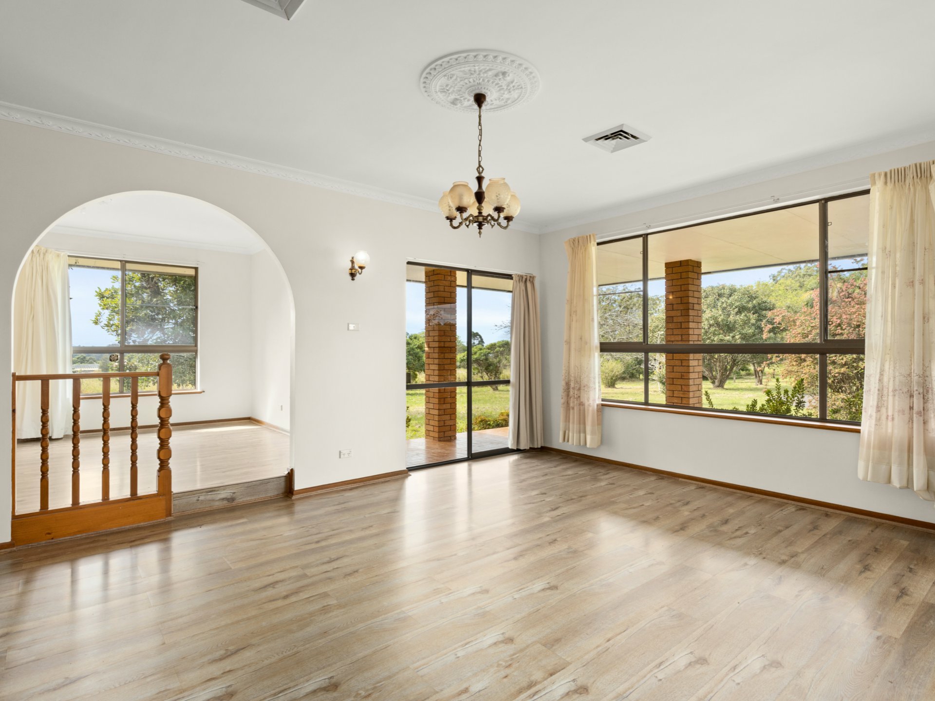 41 Valhaven Road, MOORLAND
