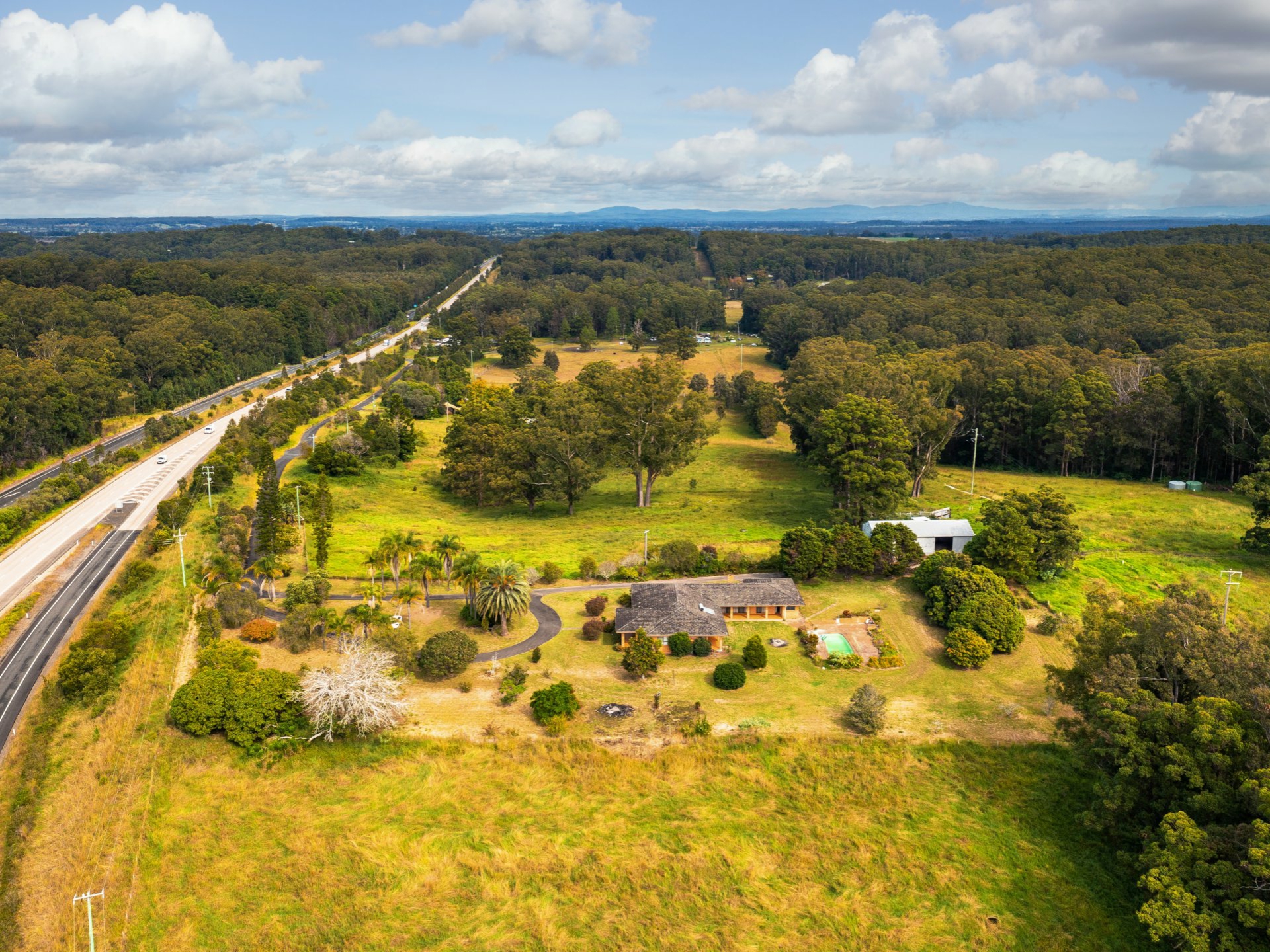 41 Valhaven Road, MOORLAND