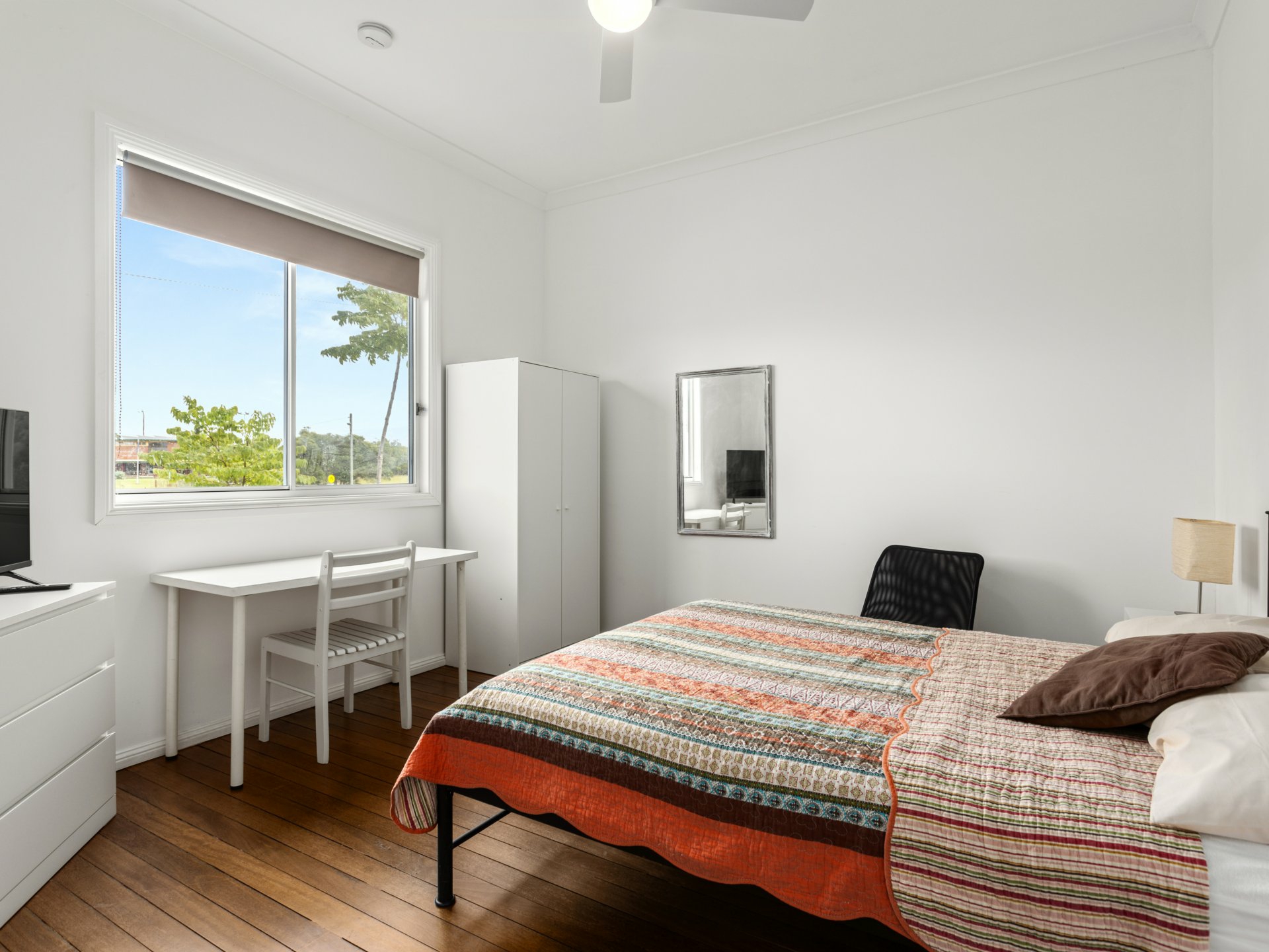Taree, 2430