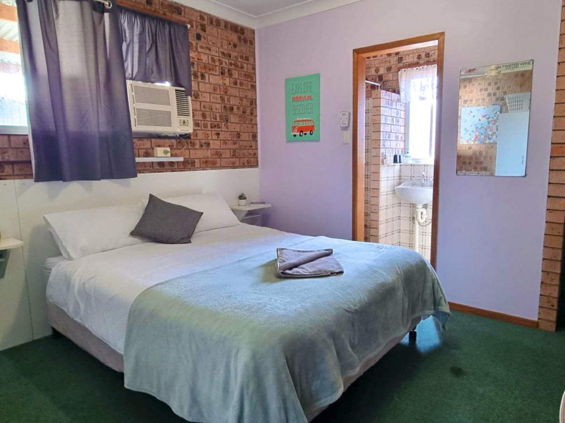 Taree, 2430