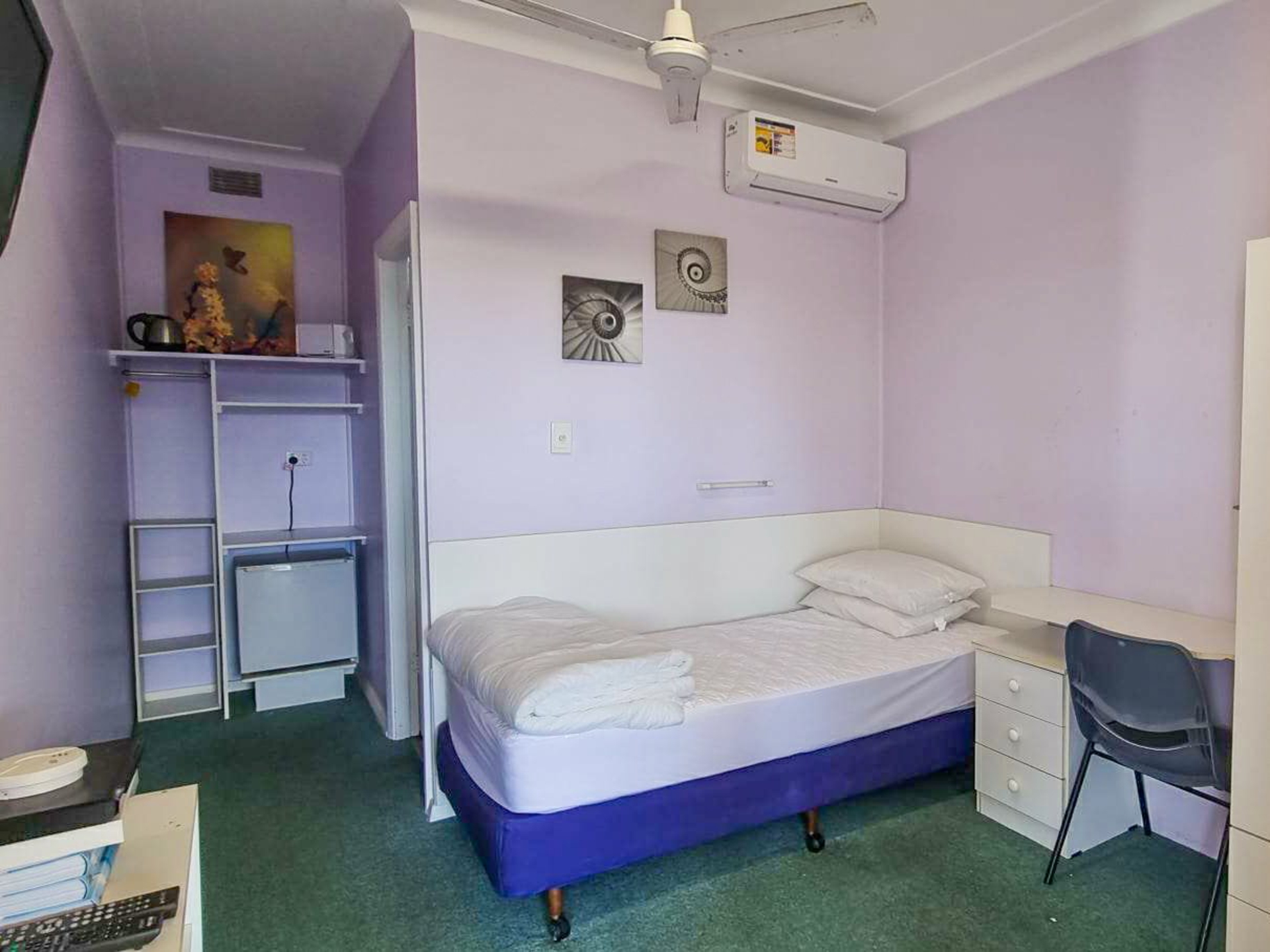 Taree, 2430