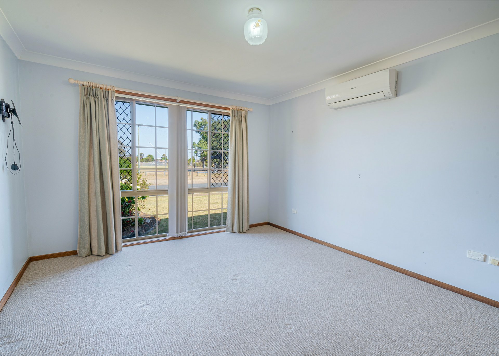 7 Bushland Drive, TAREE