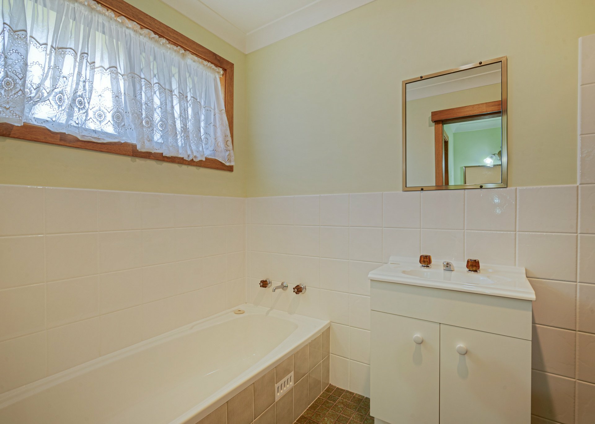 7 Bushland Drive, TAREE