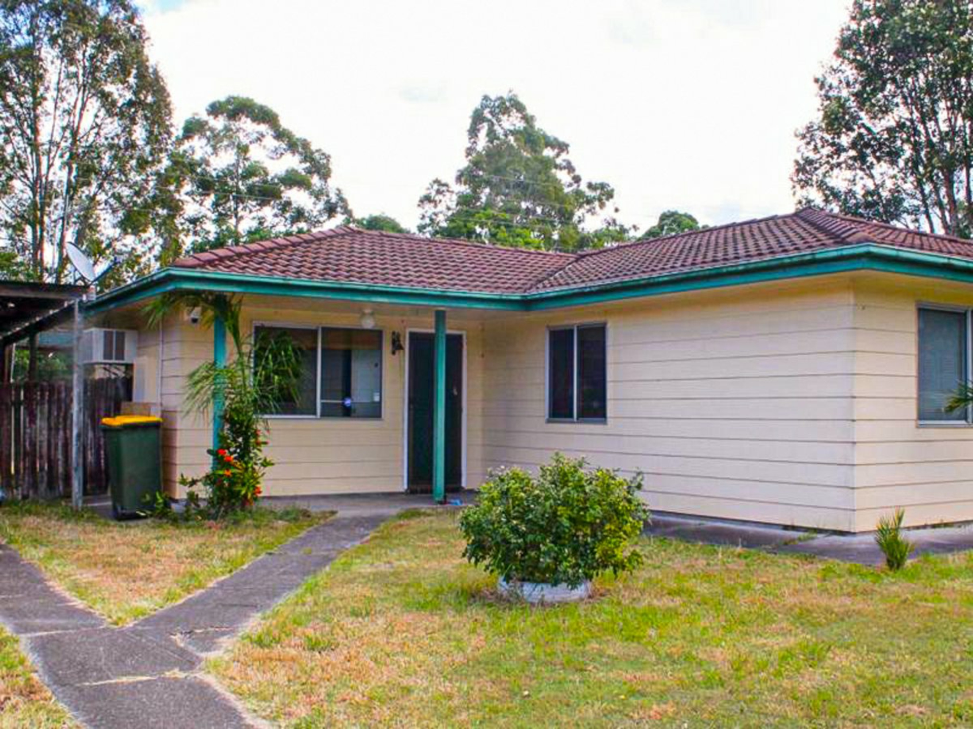 9 Hughes Street, TAREE