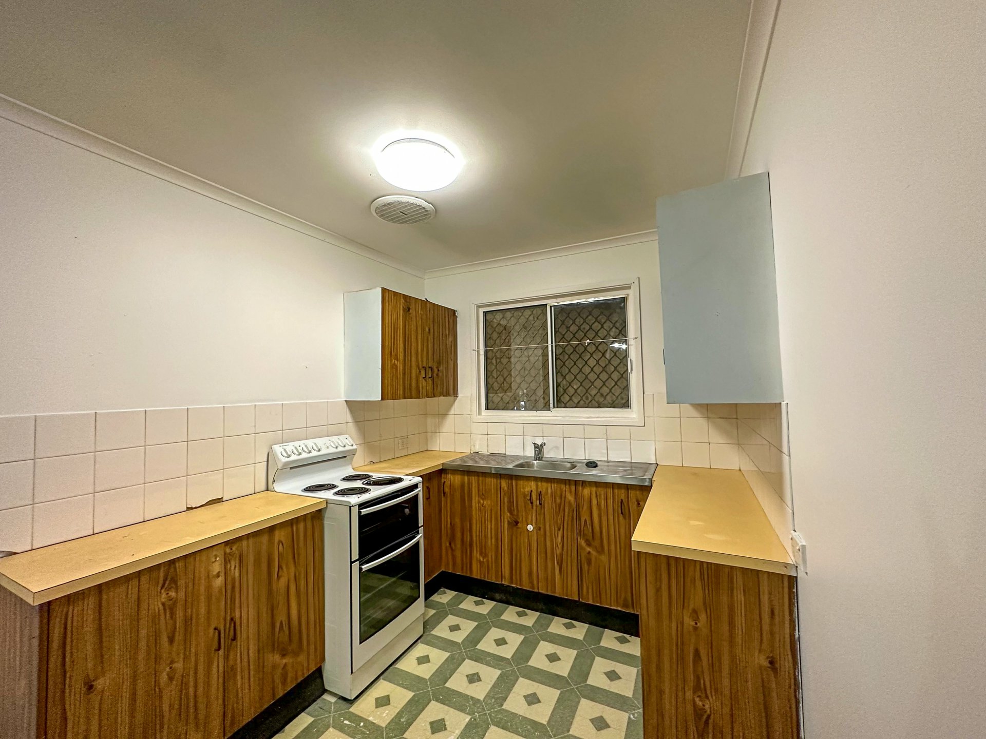 9 Hughes Street, TAREE