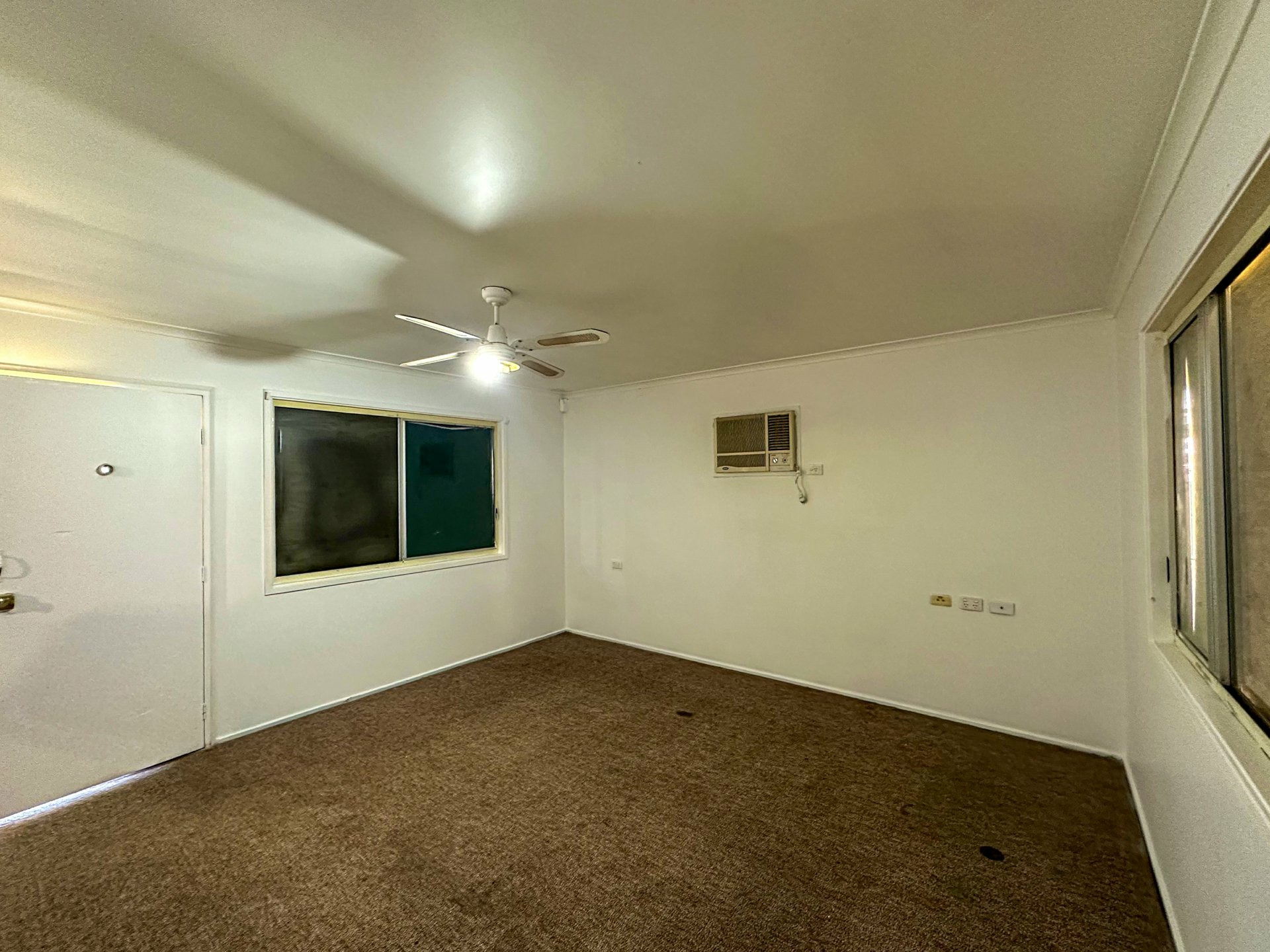 9 Hughes Street, TAREE