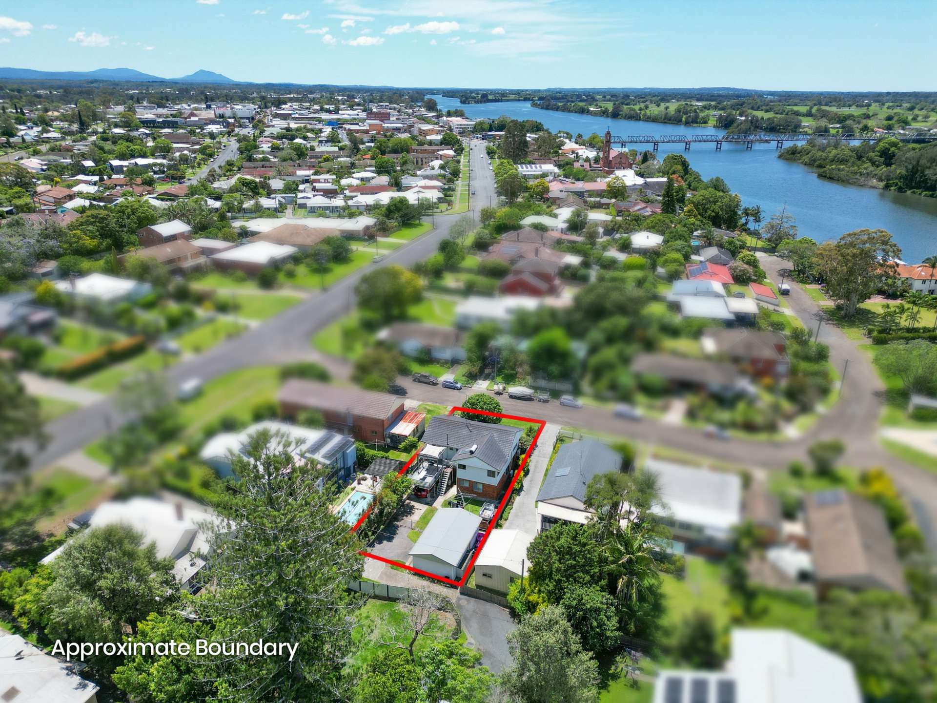 4 West End Avenue, TAREE