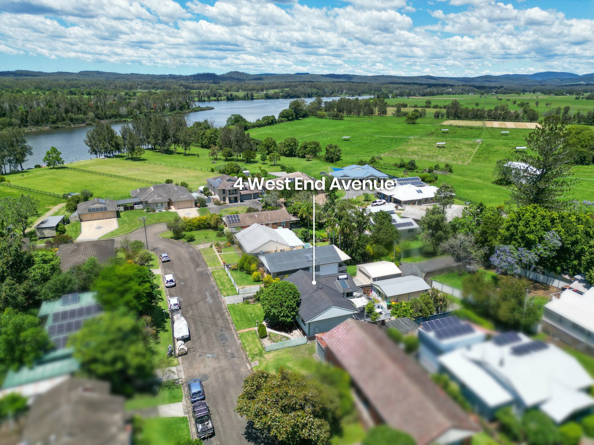 4 West End Avenue, TAREE