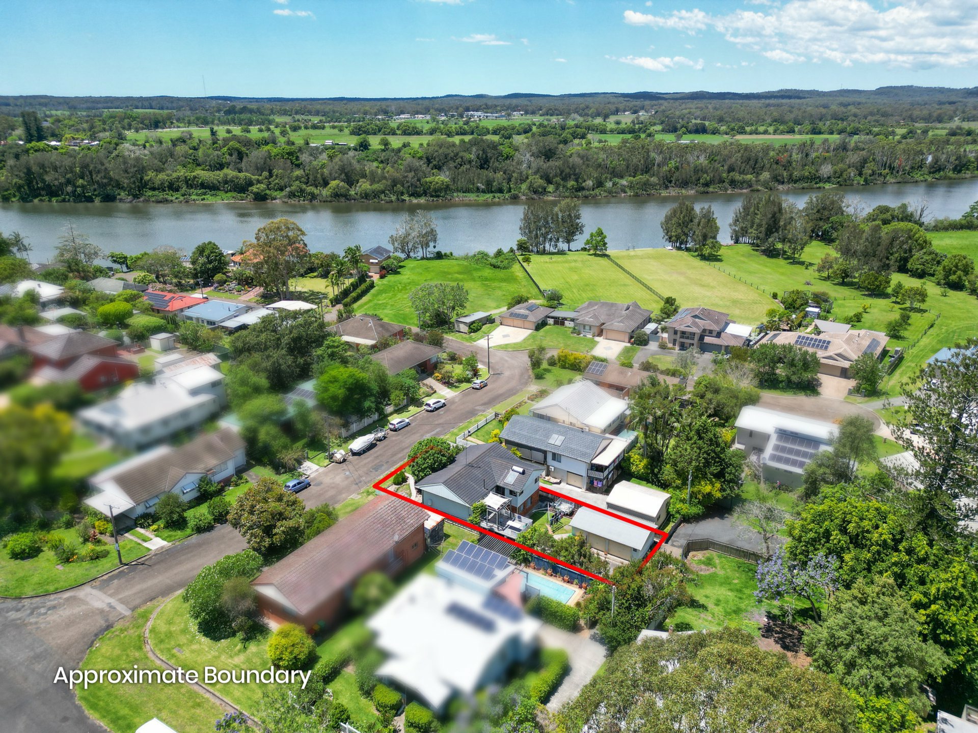 4 West End Avenue, TAREE