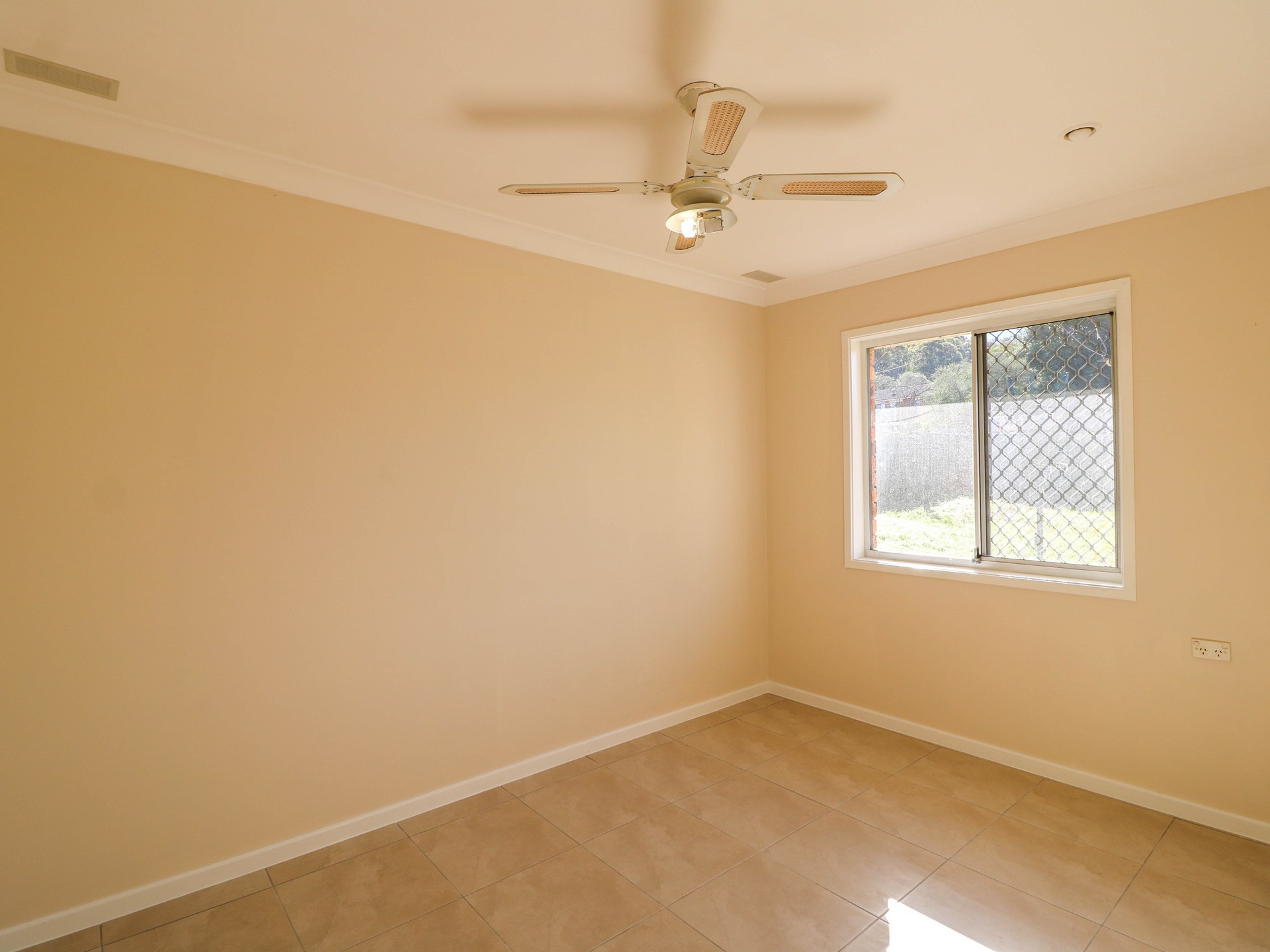 4 Hughes Street, TAREE