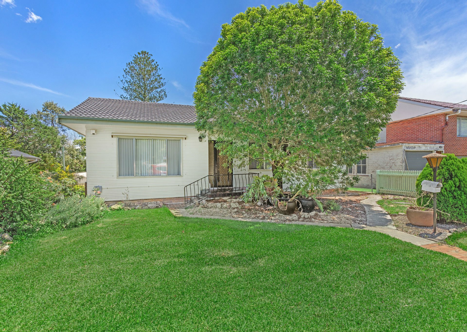 4 West End Avenue, TAREE