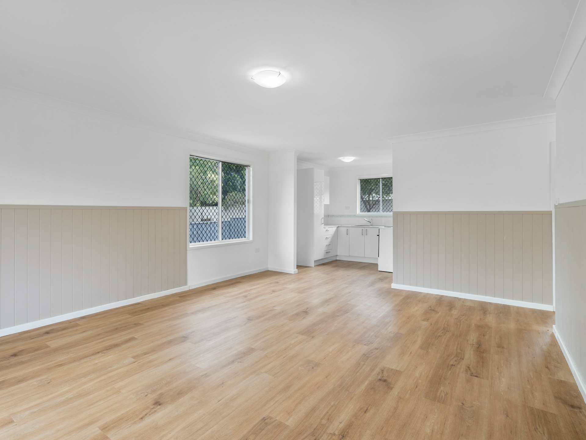 17 Barton Street — photo 2 of 10
