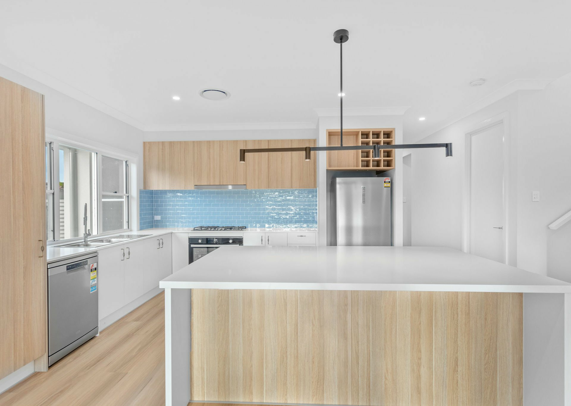8 Lace Court, DIAMOND BEACH