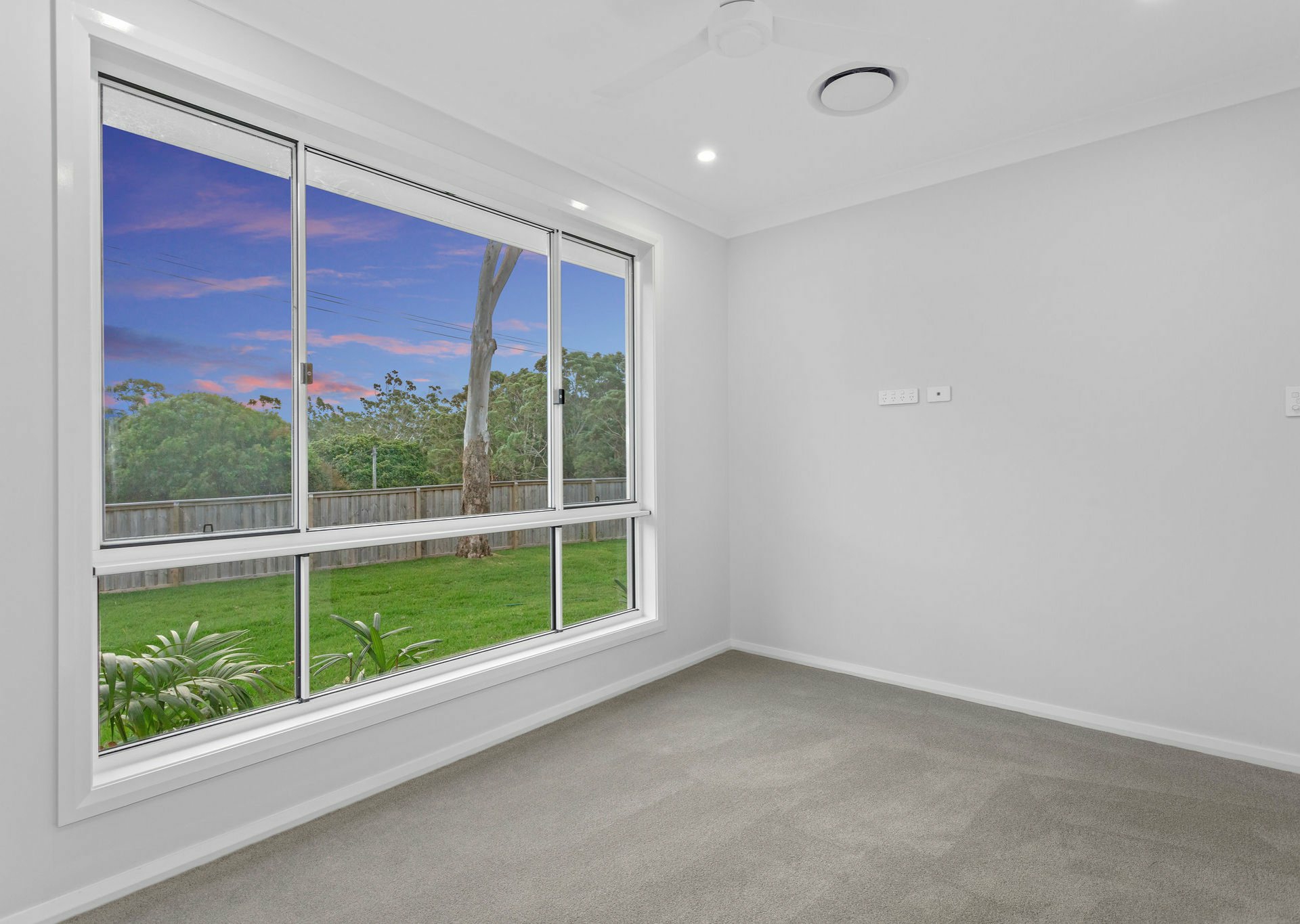 8 Lace Court, DIAMOND BEACH