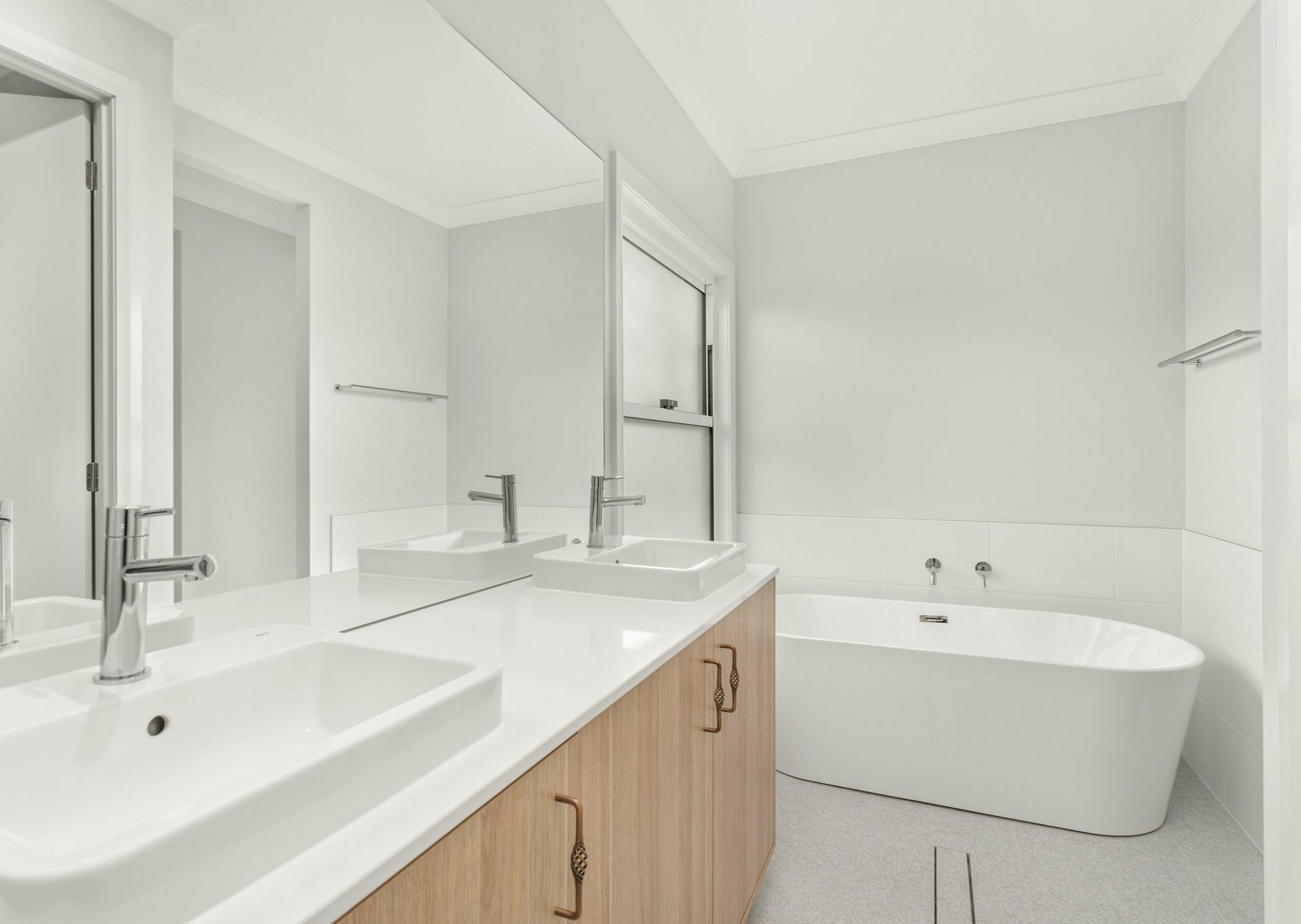 8 Lace Court, DIAMOND BEACH
