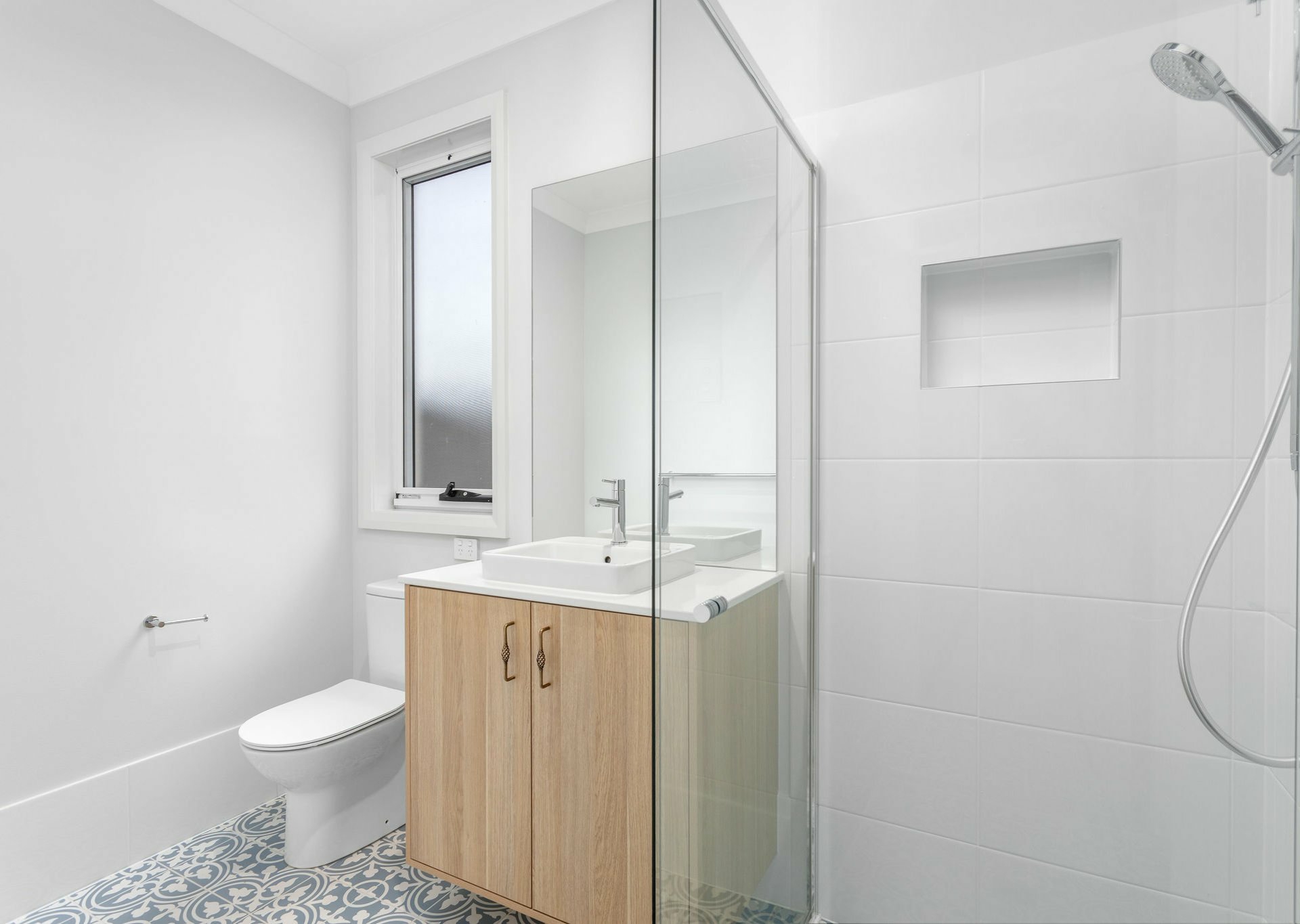 8 Lace Court, DIAMOND BEACH