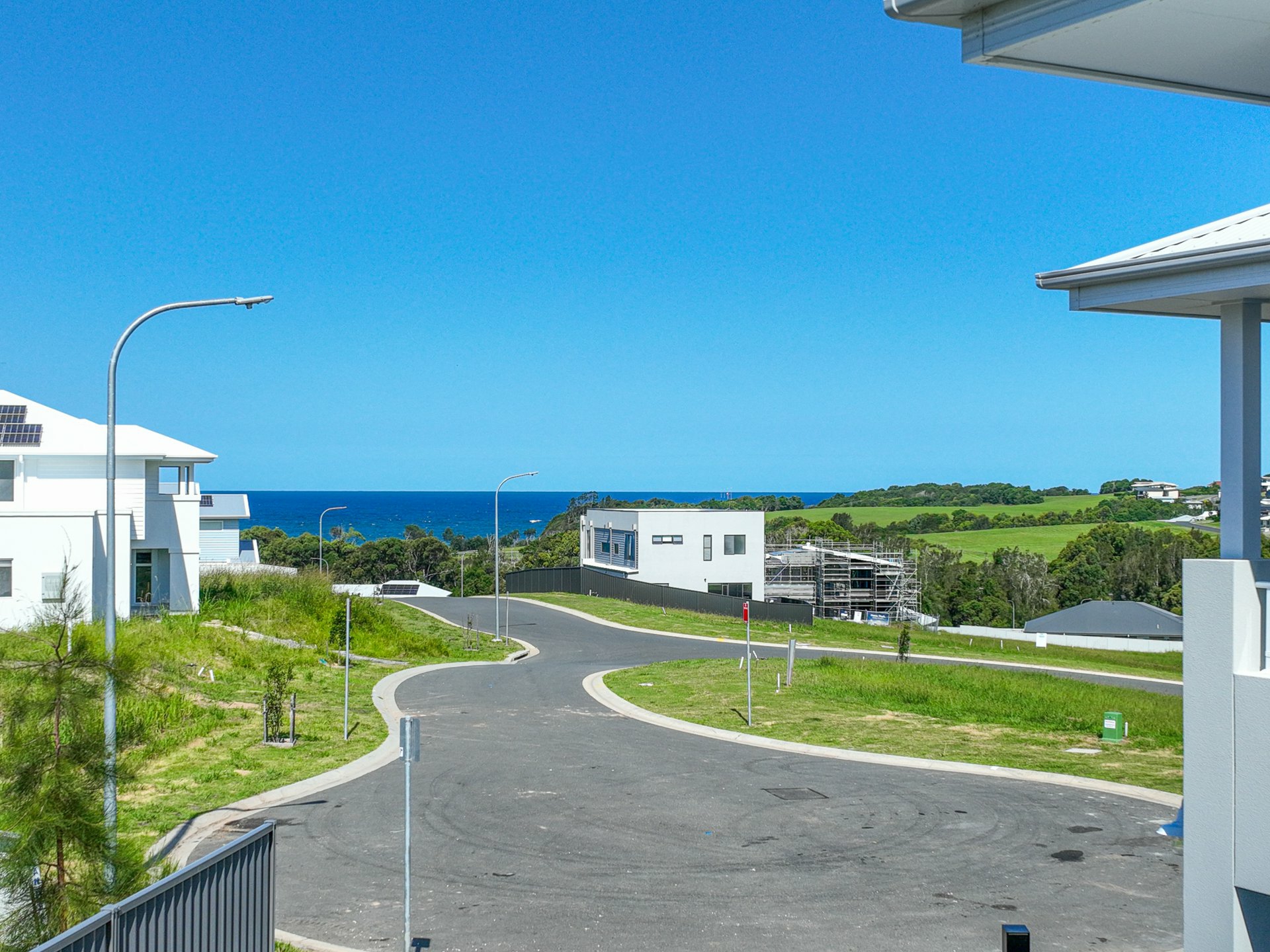 8 Lace Court, DIAMOND BEACH