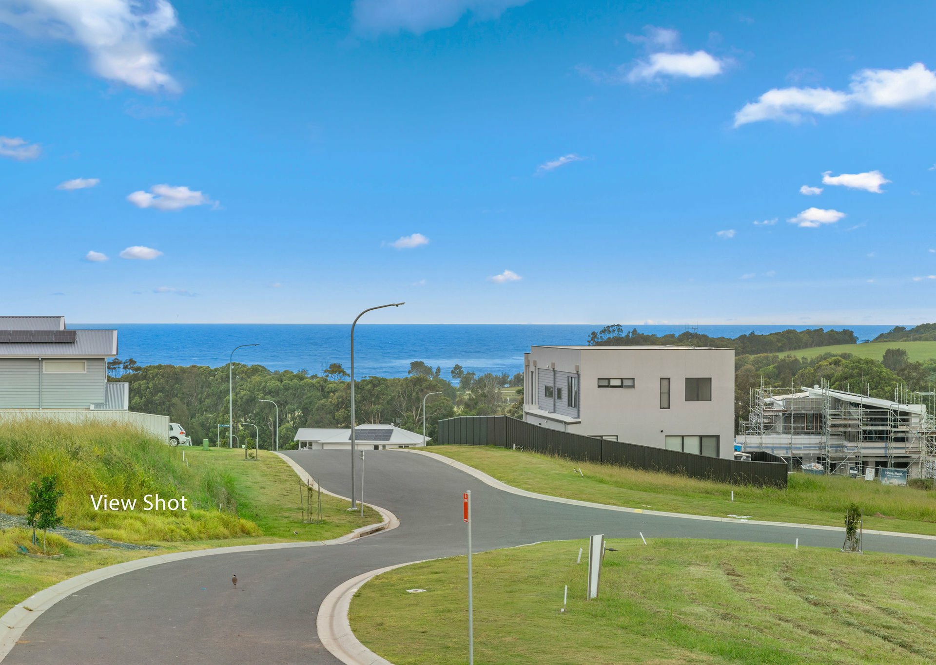8 Lace Court, DIAMOND BEACH