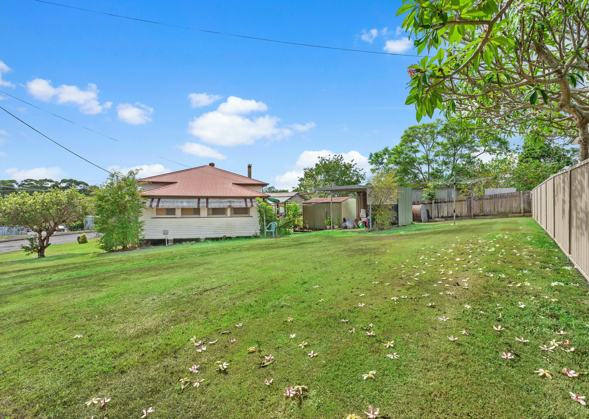 22 Golf Avenue — photo 2 of 2