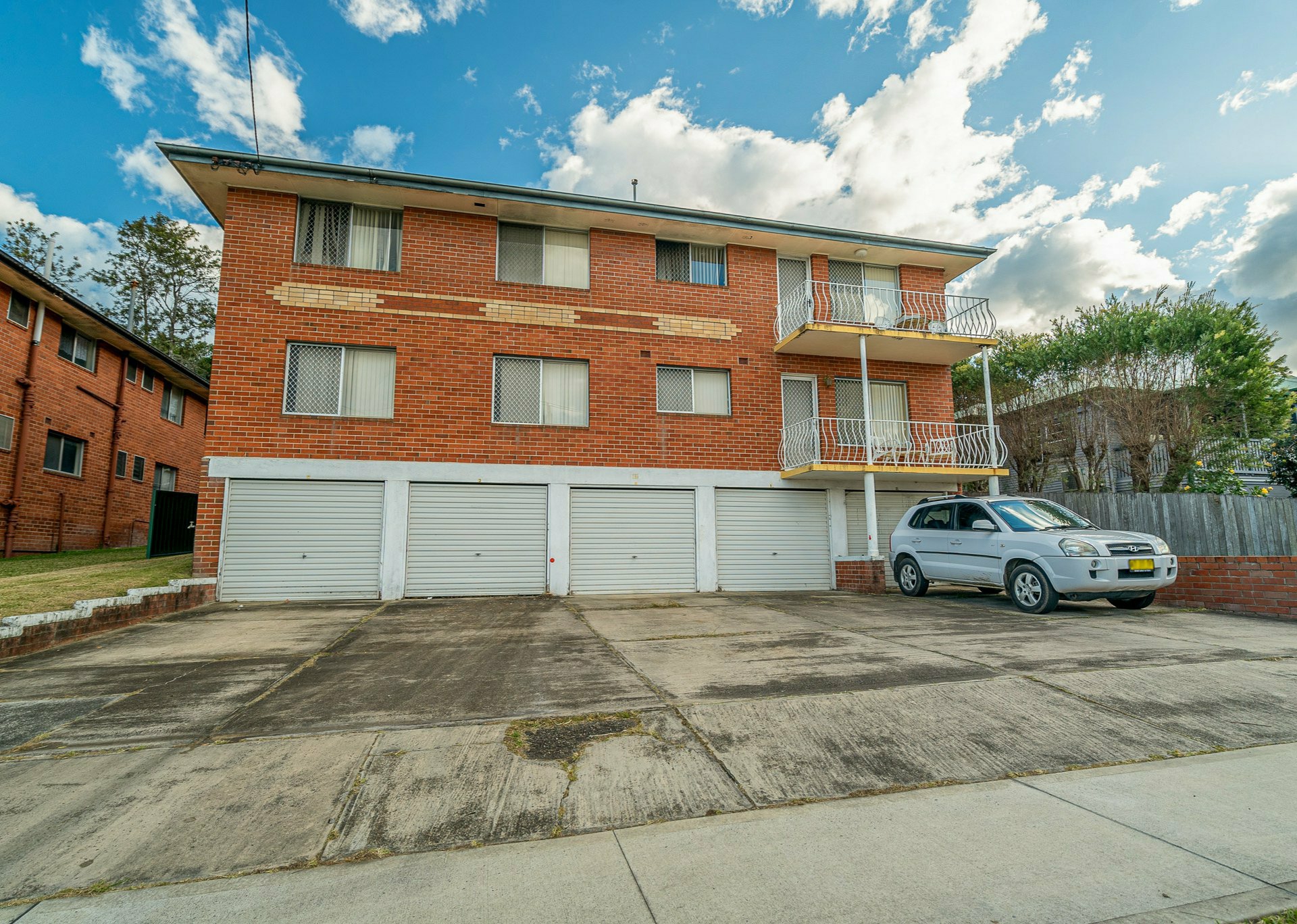 2/42 Pulteney Street — photo from LJ Hooker Taree