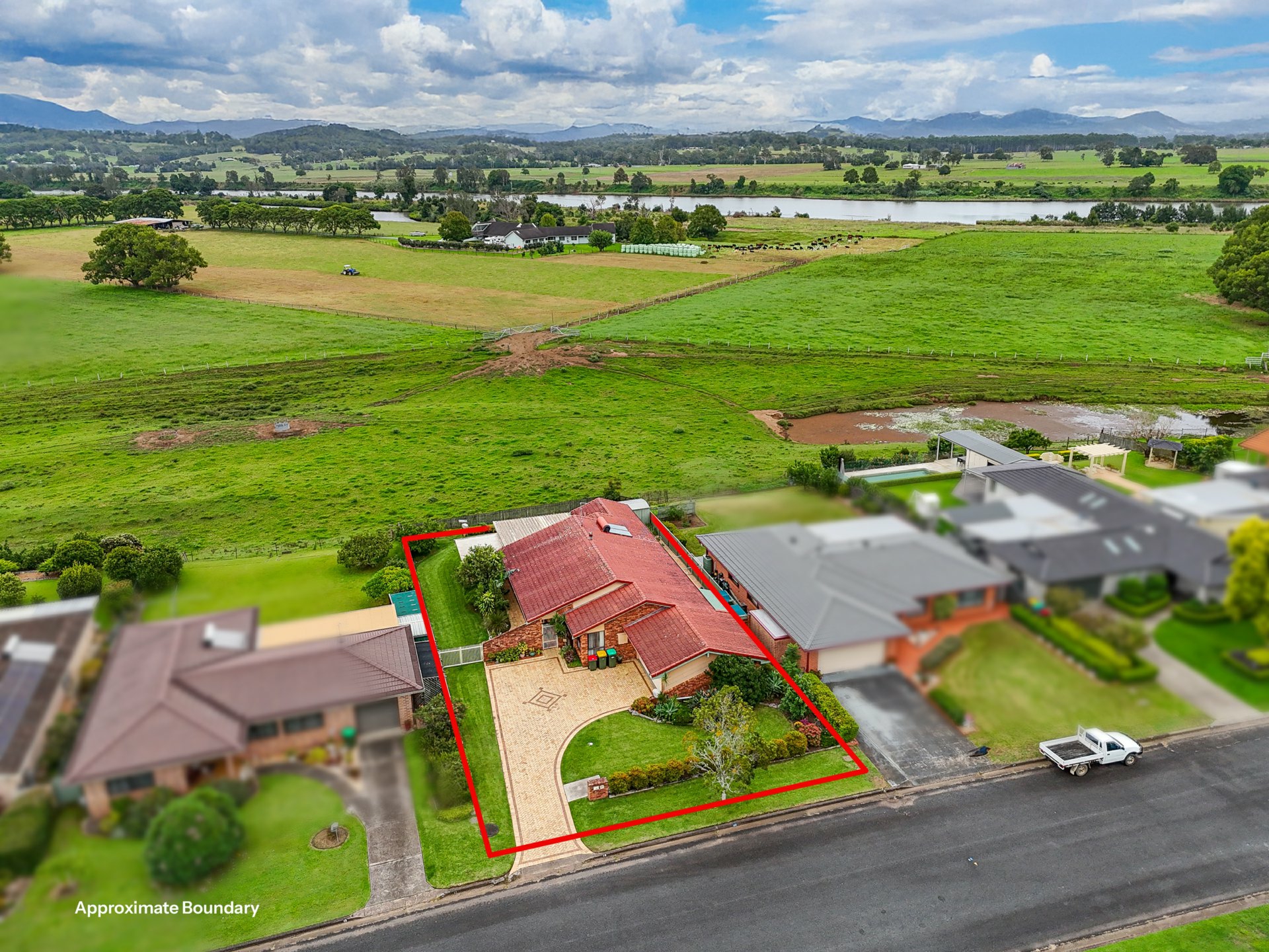 15 Petken Drive, TAREE