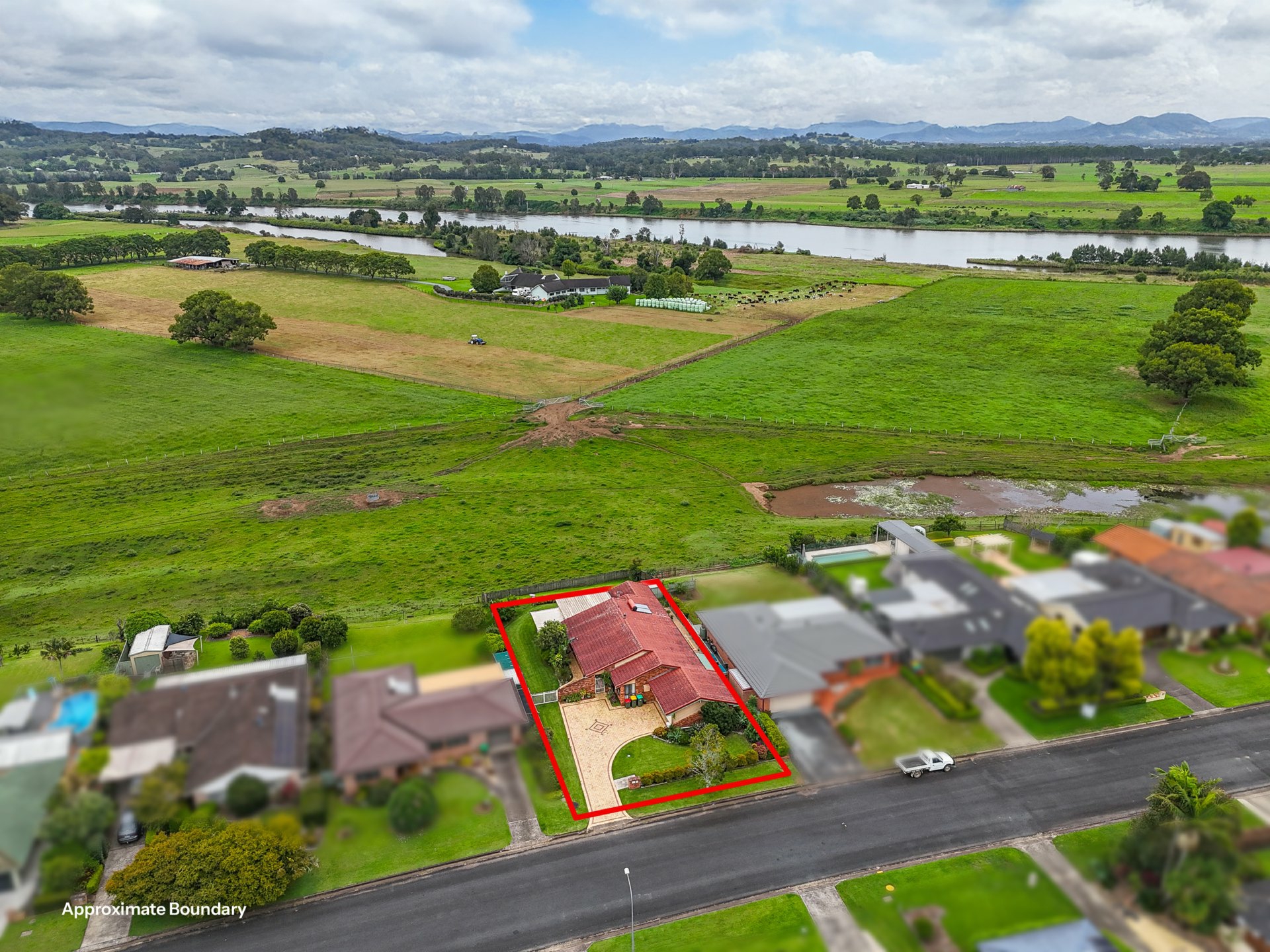 15 Petken Drive, TAREE