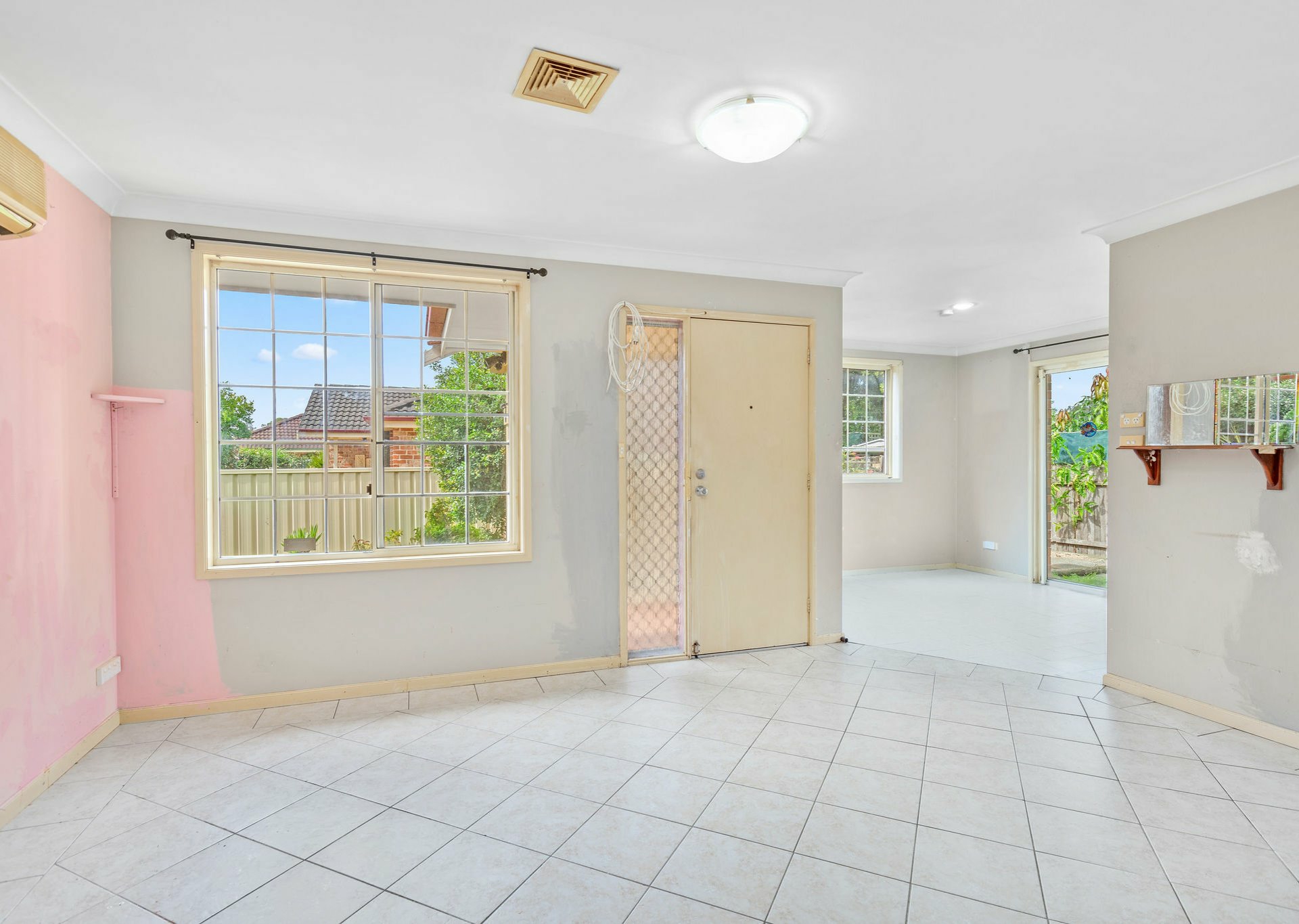 8 Forest Grove, TAREE
