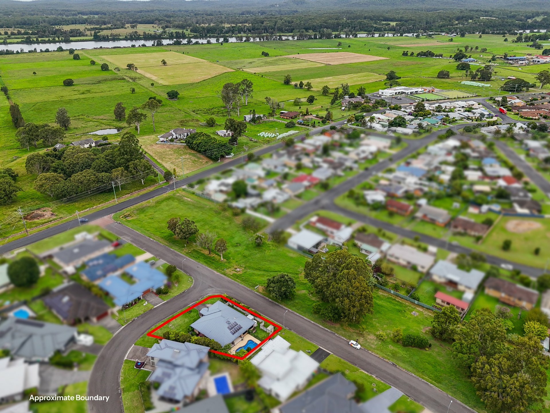 24 Joseph Andrews Crescent, TAREE